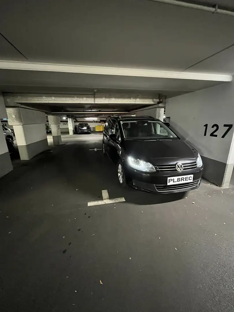 Volkswagen Sharan - 1