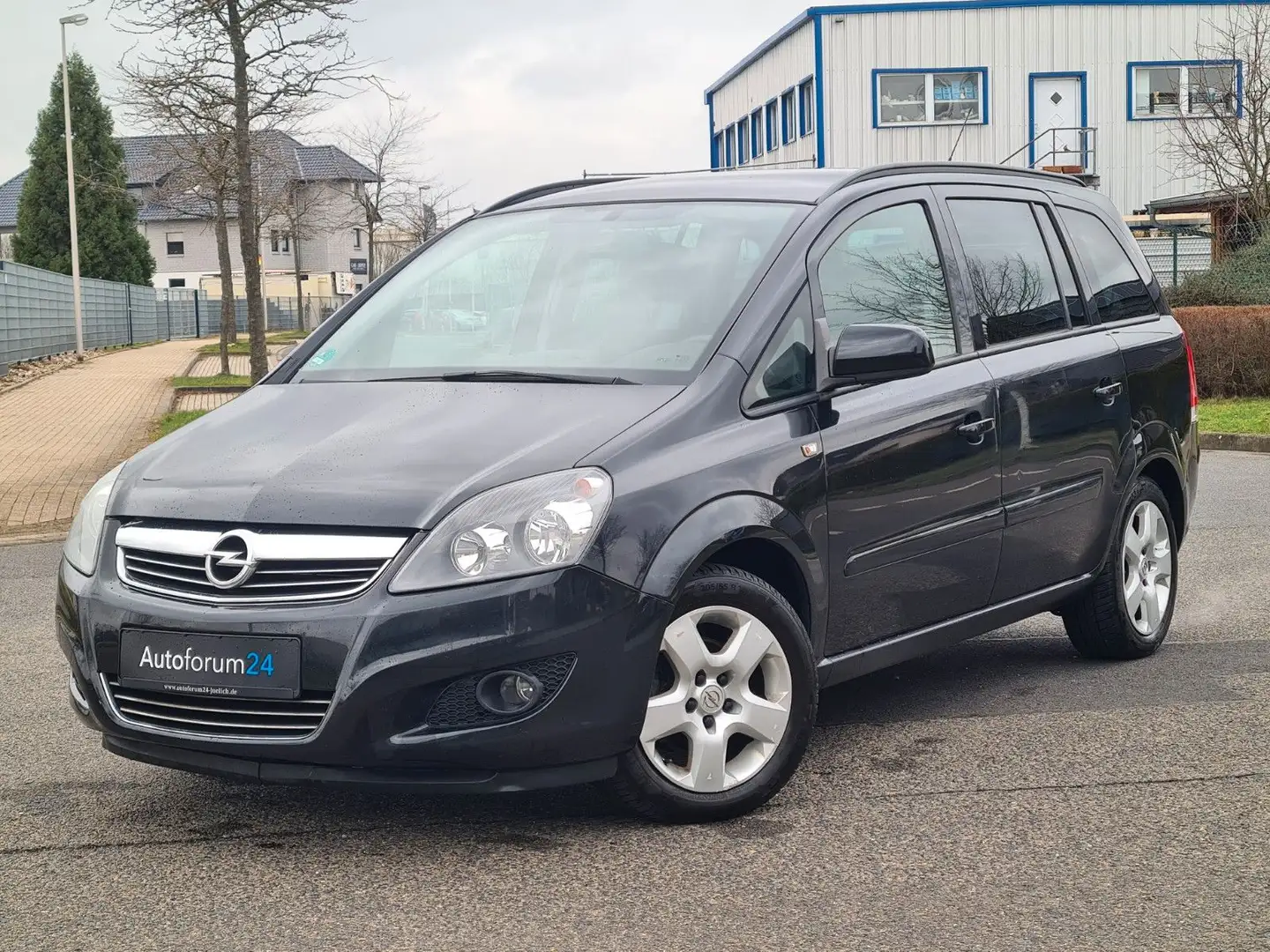 Opel Zafira B Family*7.Sitz*Klima*Tempo* Schwarz - 1