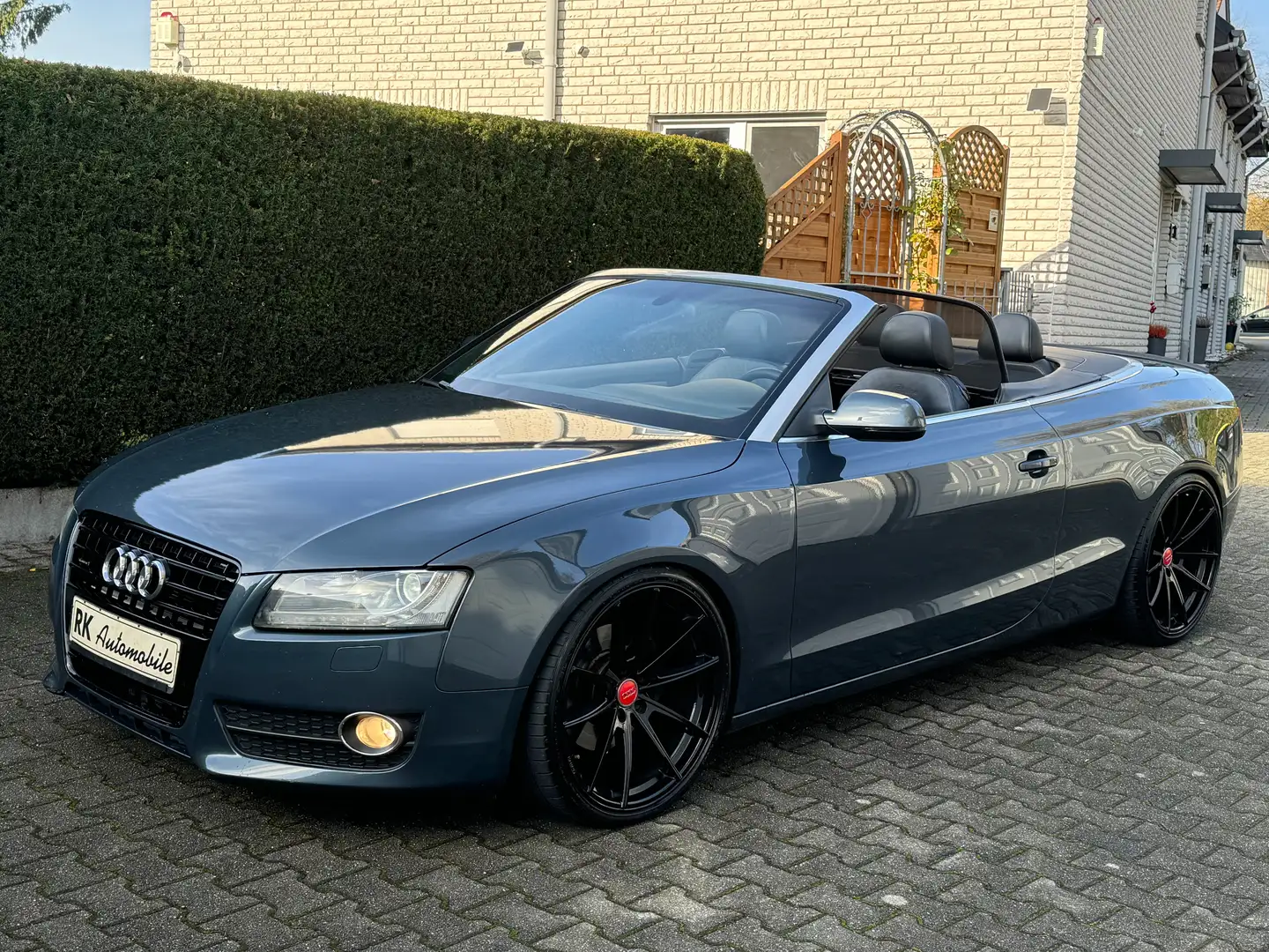 Audi A5 Cabrio 3.0 TDI DPF quattro S tronic Grau - 2