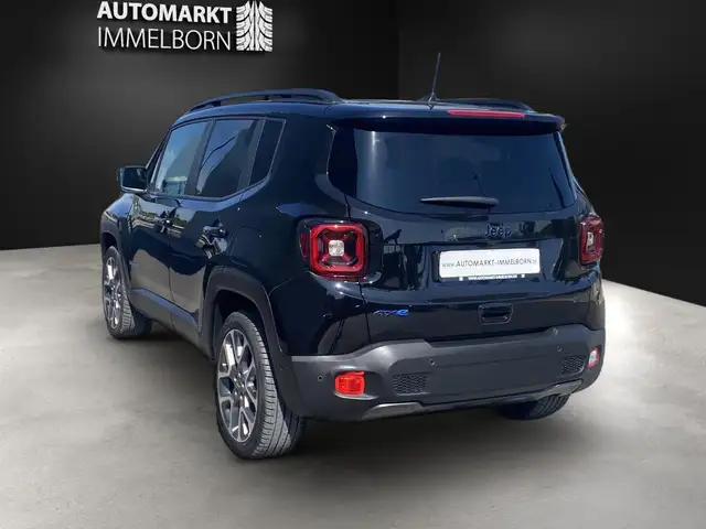 Jeep Renegade view 5