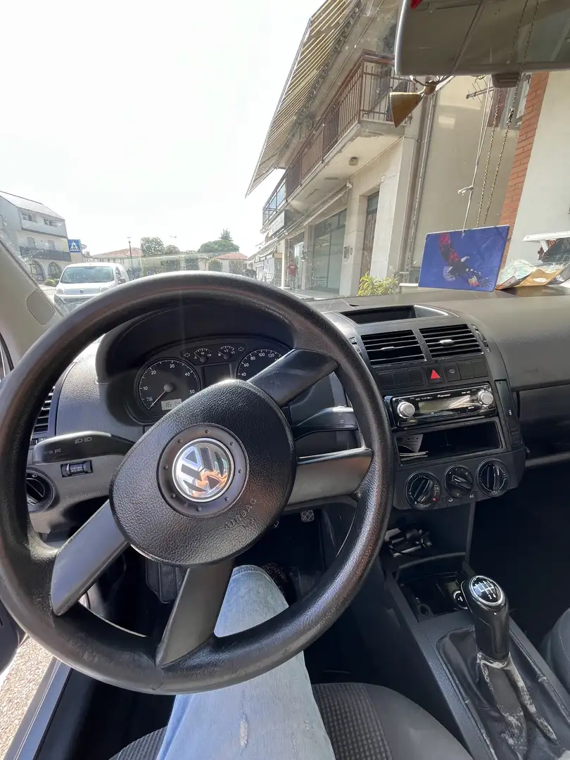 Volkswagen Polo 5p 1.4 tdi Trendline - 2