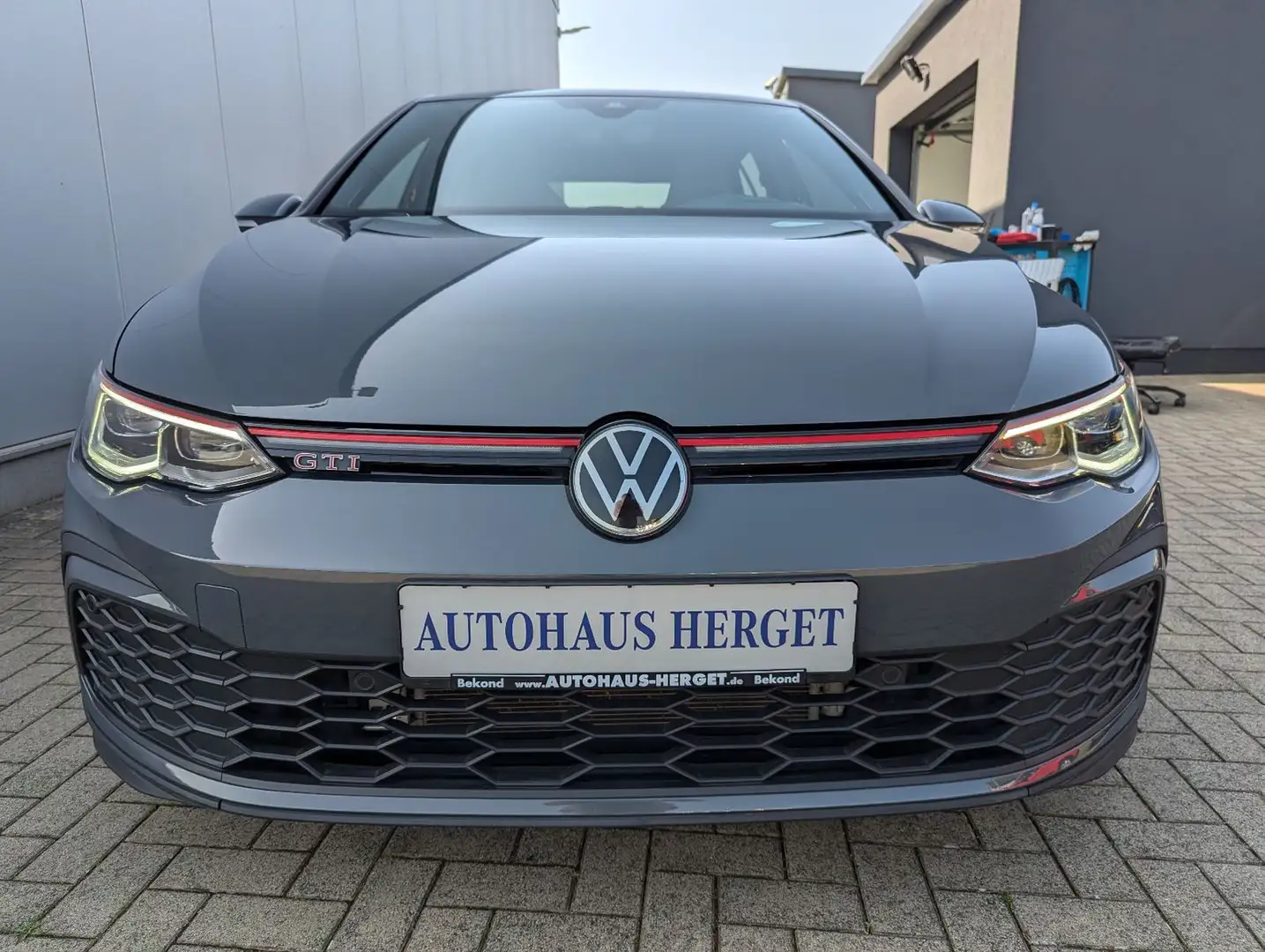 Volkswagen Golf VIII Lim. GTI 2.0 TSI DSG Grau - 2