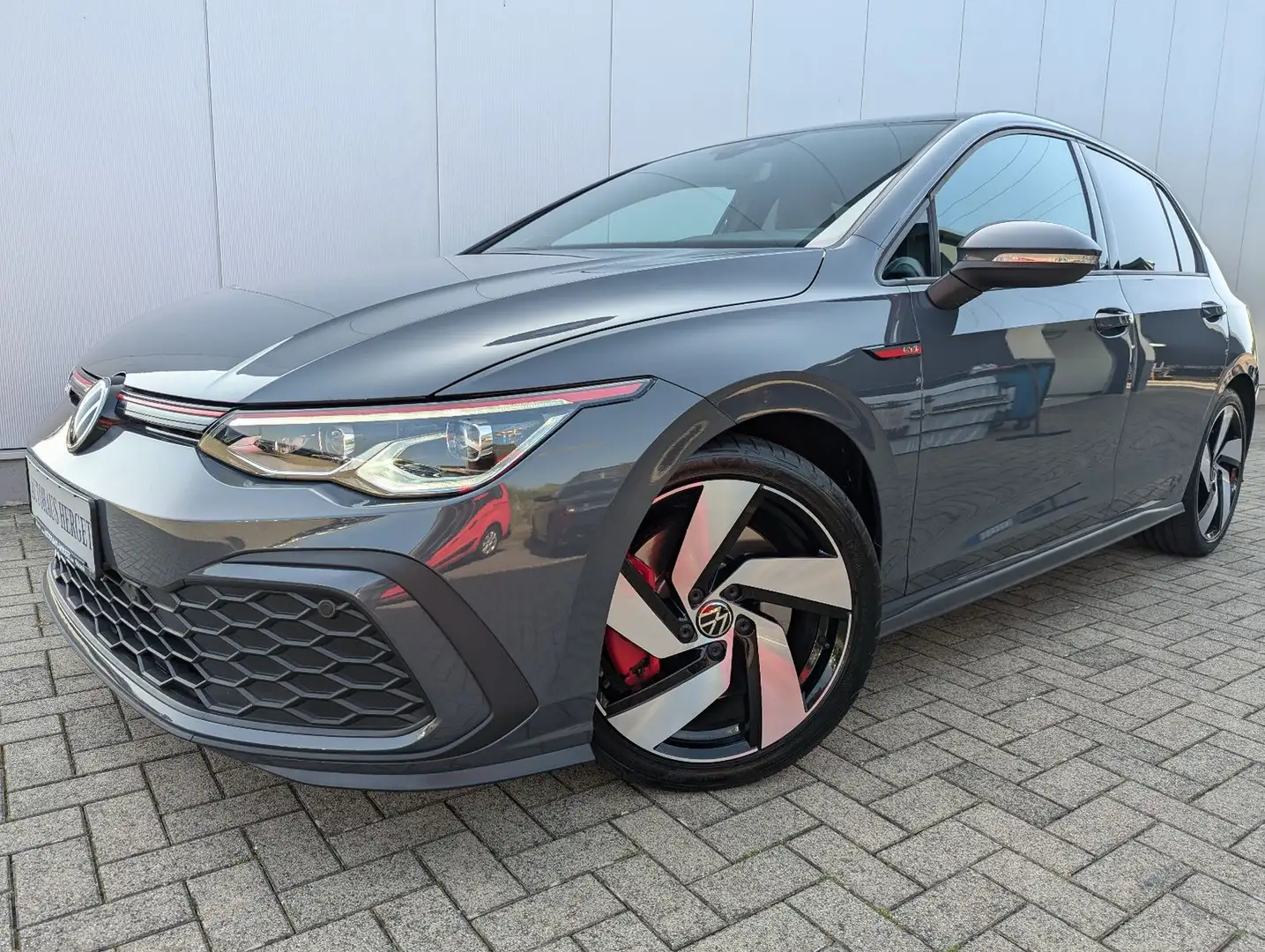 Volkswagen Golf VIII Lim. GTI 2.0 TSI DSG Grau - 1