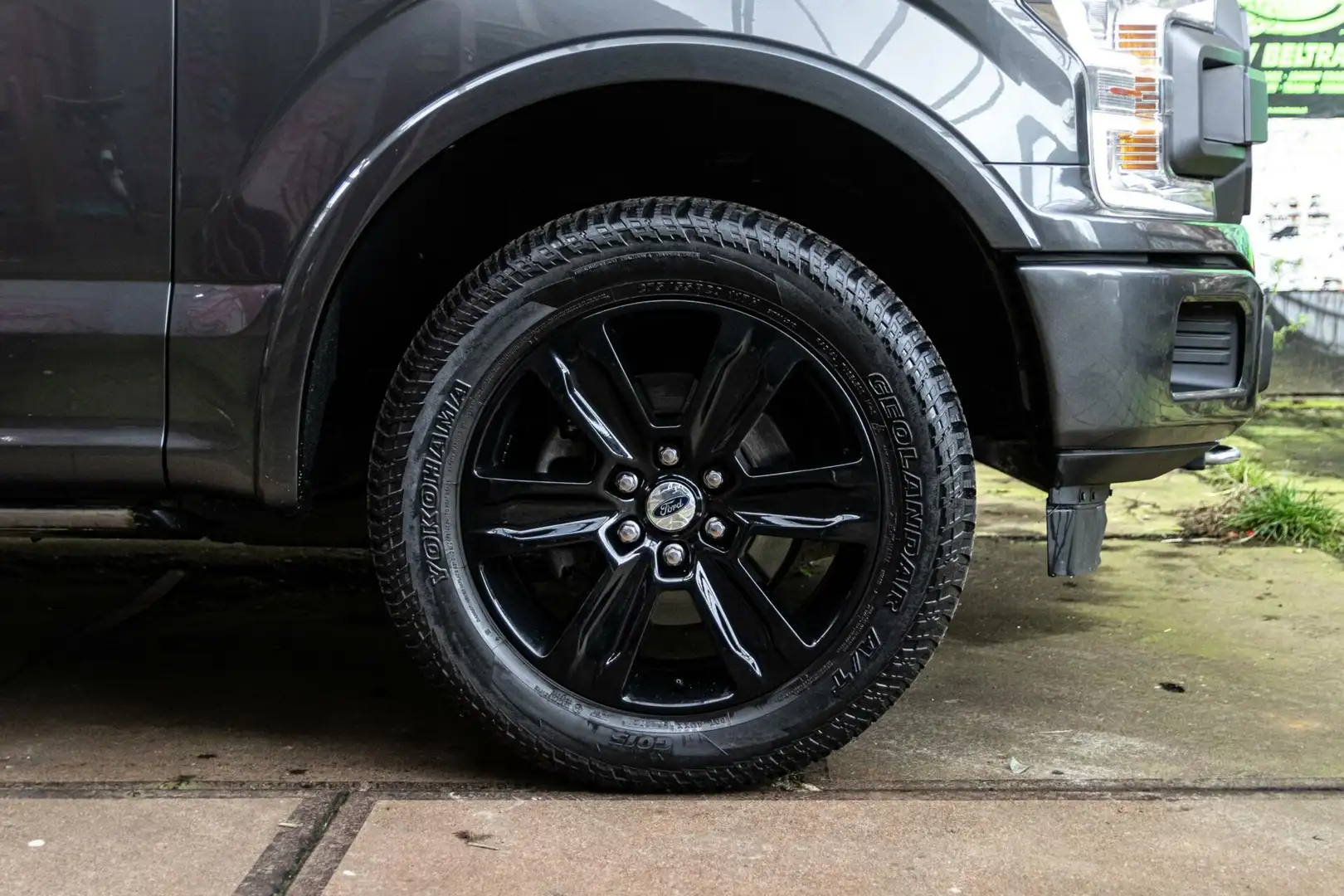 Ford F 150 Platinum Lage Bijtelling Dodge Ram Black Pac F 150 Grigio - 2