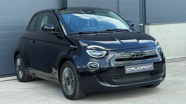 Fiat 500e LONG RANGE EXTRA DEUR / *NEW-0KM* / CARPLAY / ALU VELG