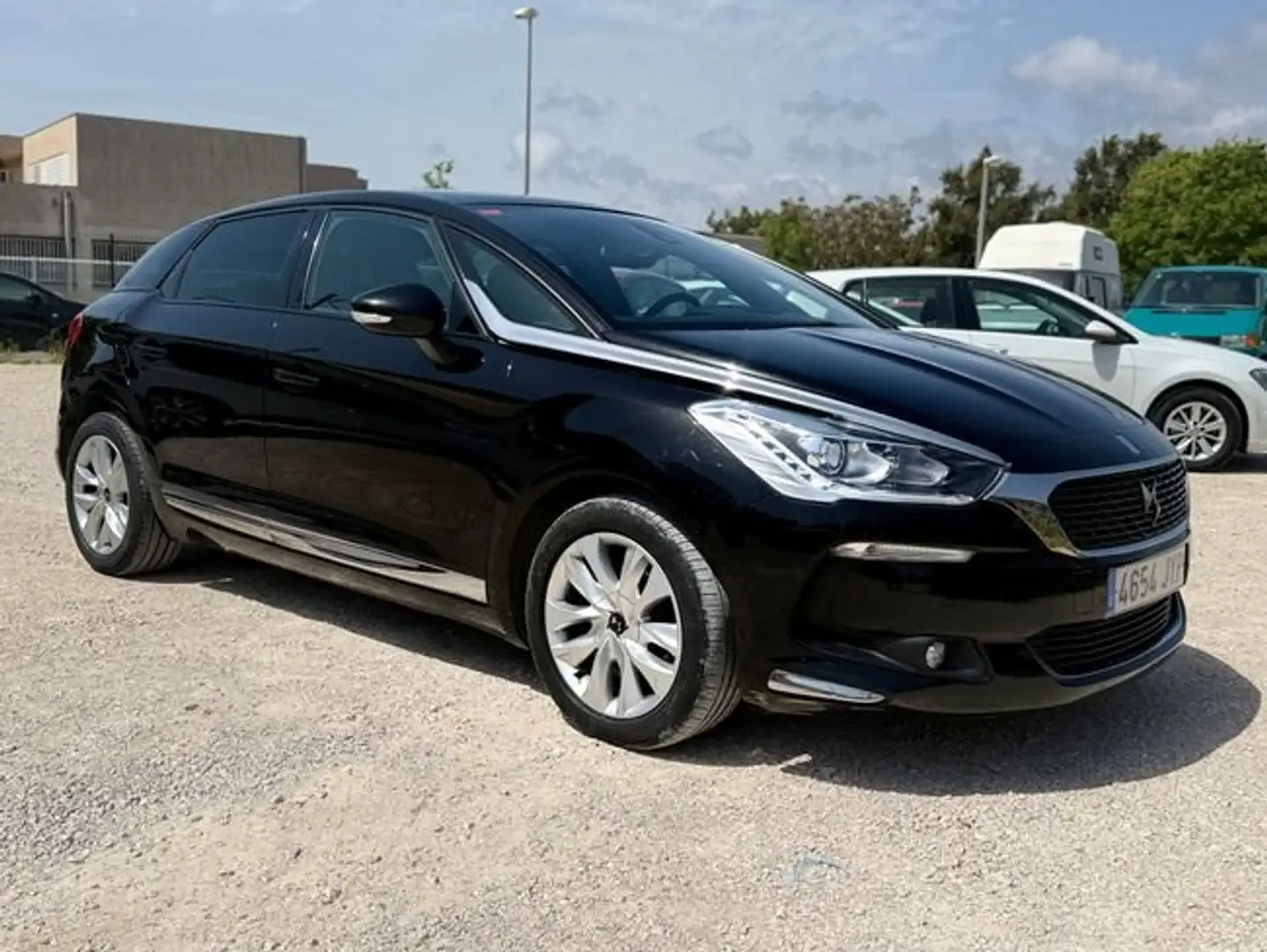 DS Automobiles DS 5 1.6BlueHDi S&S Style 120 Schwarz - 1