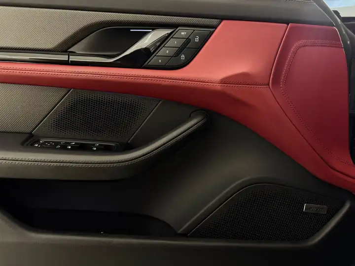 Porsche Taycan 2023, foto 30