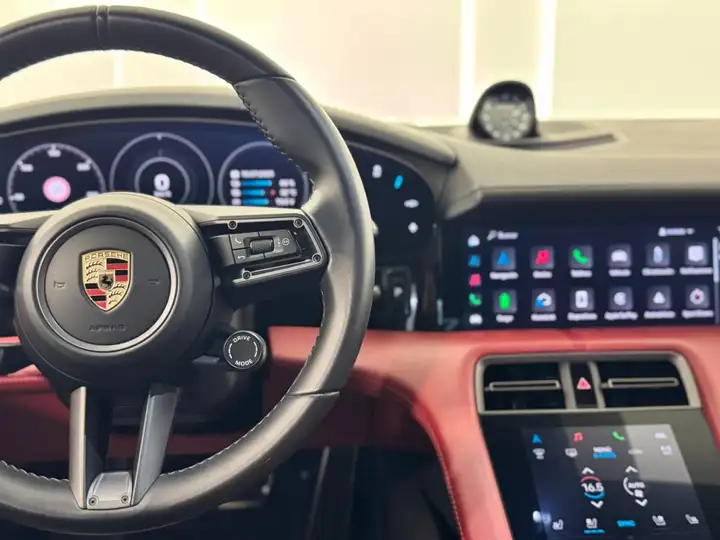 Porsche Taycan 2023, foto 20