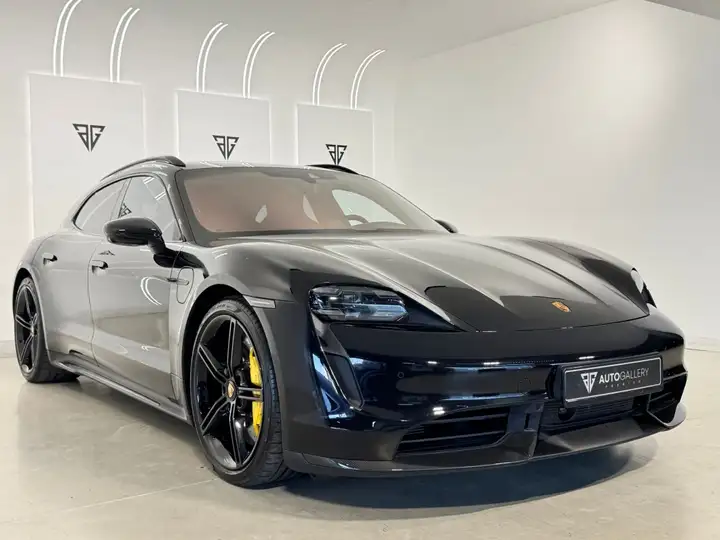 Porsche Taycan 2023, foto 4