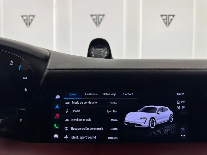 Porsche Taycan 2023, foto 23