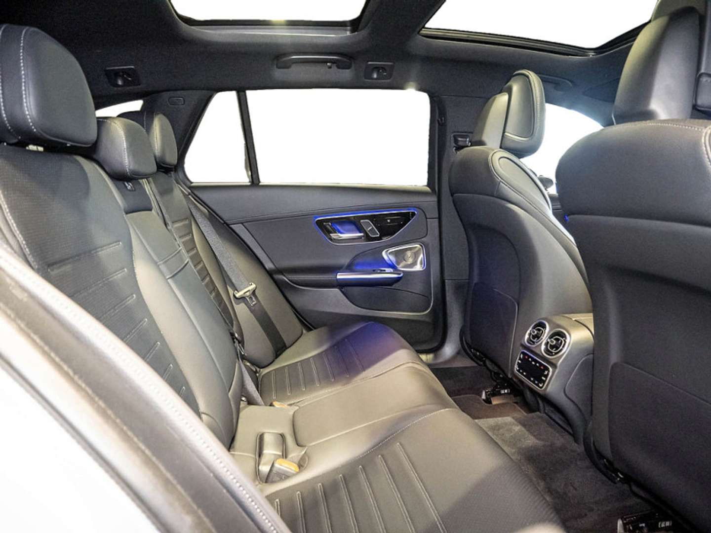 Mercedes Classe C 300 Night Edition -  - Joinsteer - #4