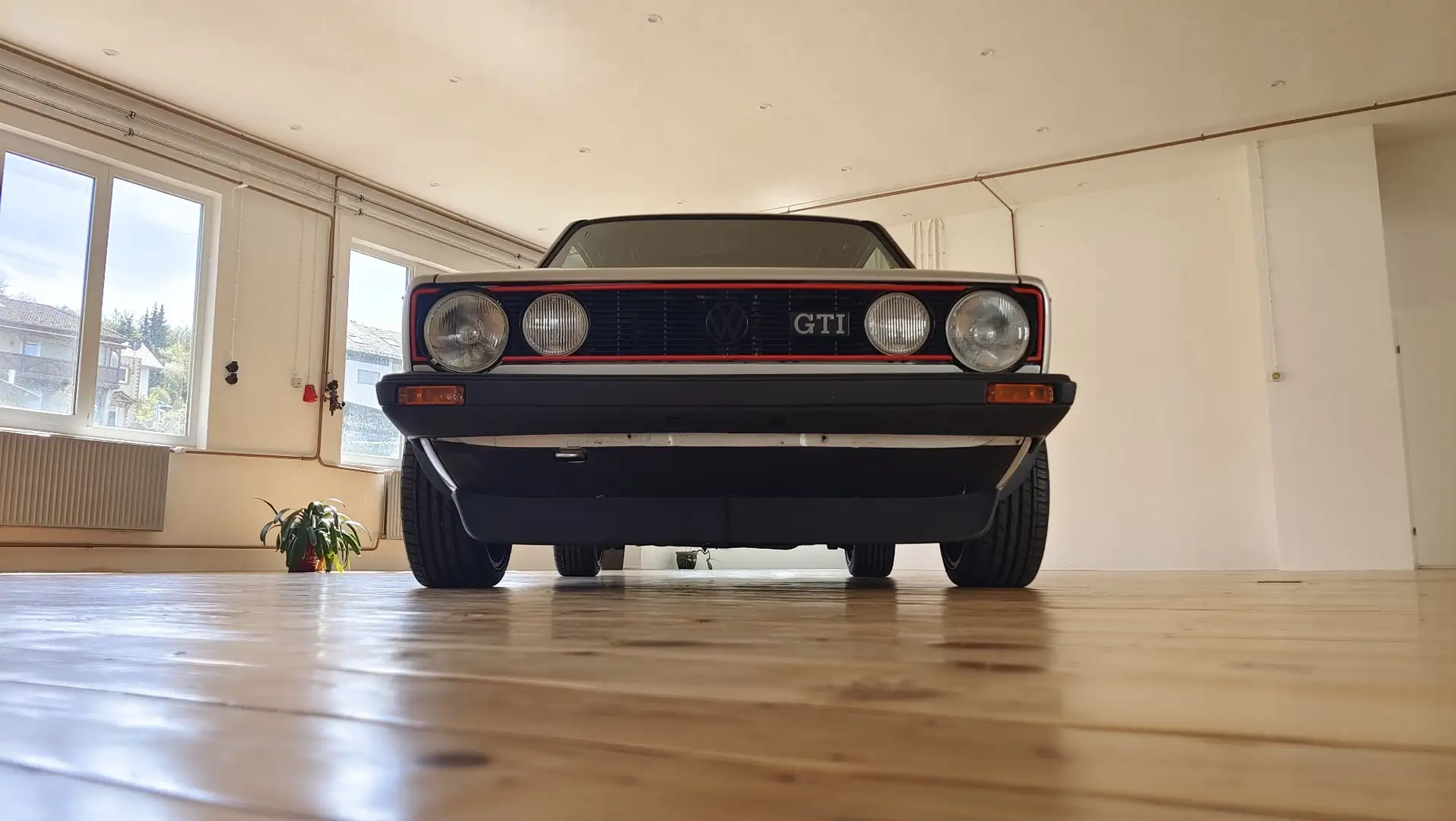 Volkswagen Golf 1 MK1 GTI 1.8 112 PS Argent - 2
