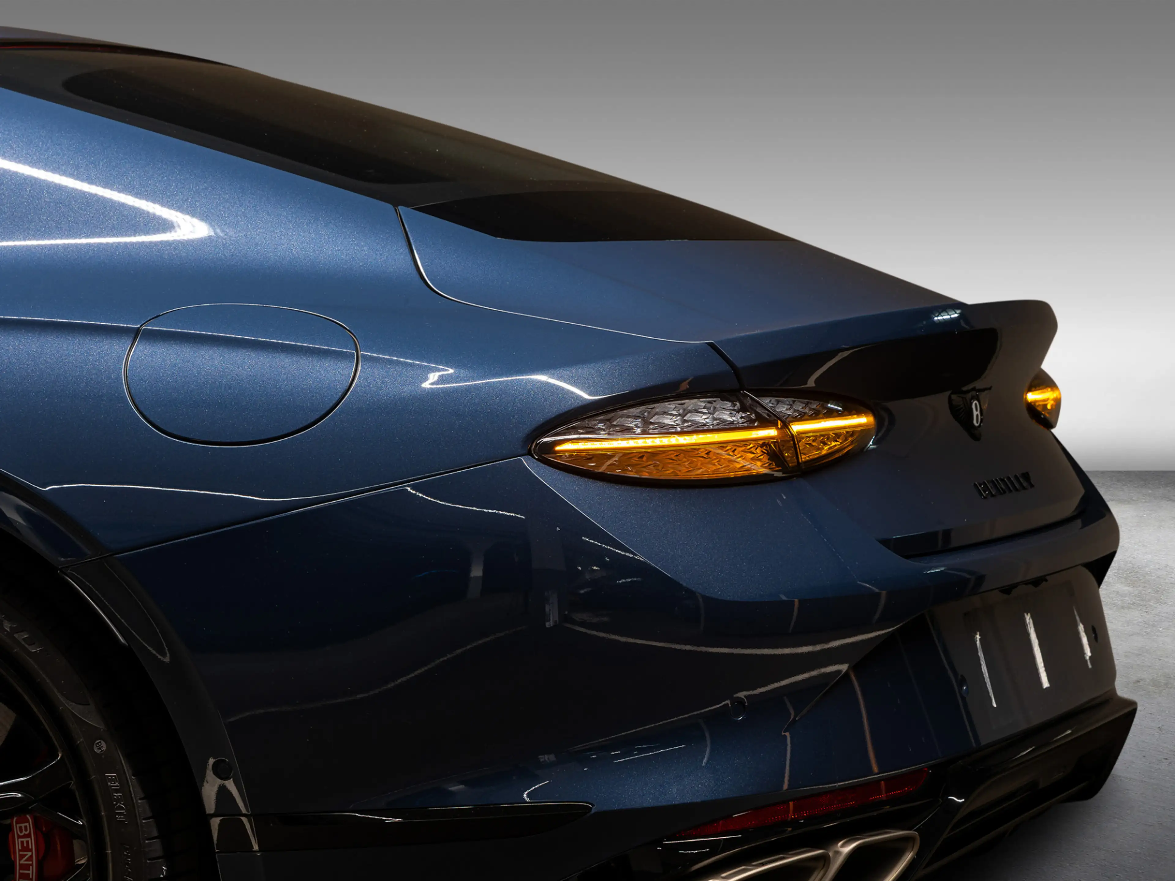 Bentley Continental GT S V8 Hybrid |Ceramic Brakes|NAIM|Touring Spec|Tita — photo 8