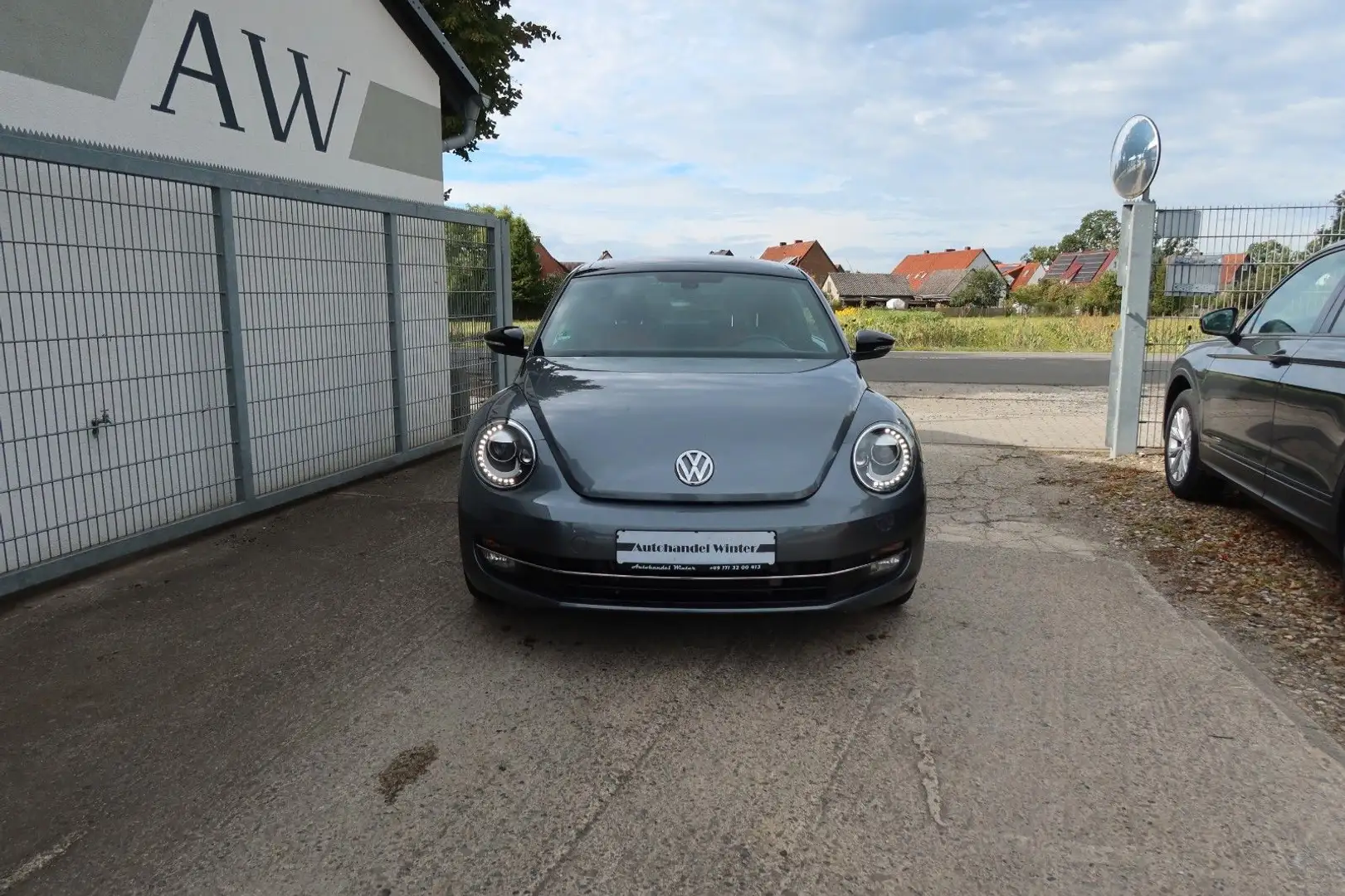 Volkswagen Beetle 1.4 TSI Sport|DSG|1.Hand||Leder|NAV|Panor Grau - 2