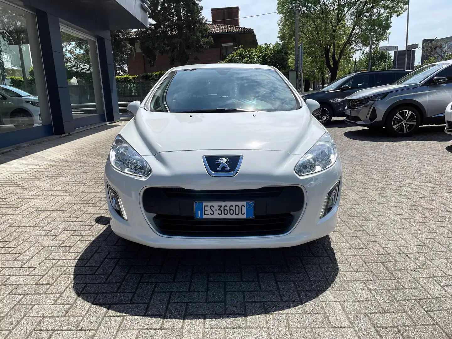Peugeot 308 308 5p 1.6 hdi 8v Active c/CL Blanc - 2