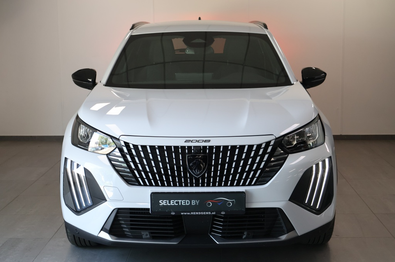 Peugeot 2008 1.2 Hybride 145 Allure | 360 Camera | Luxe — photo 2