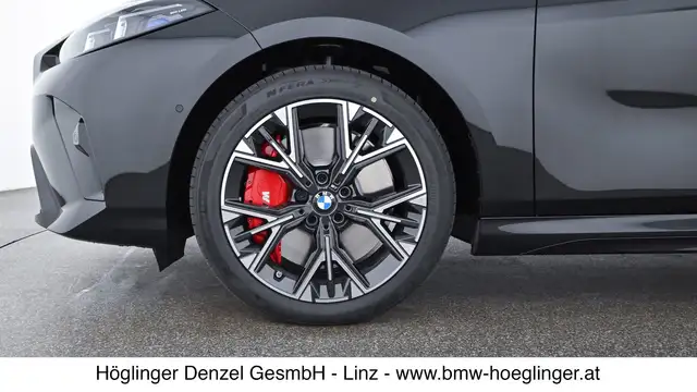 BMW 1 Series view 10