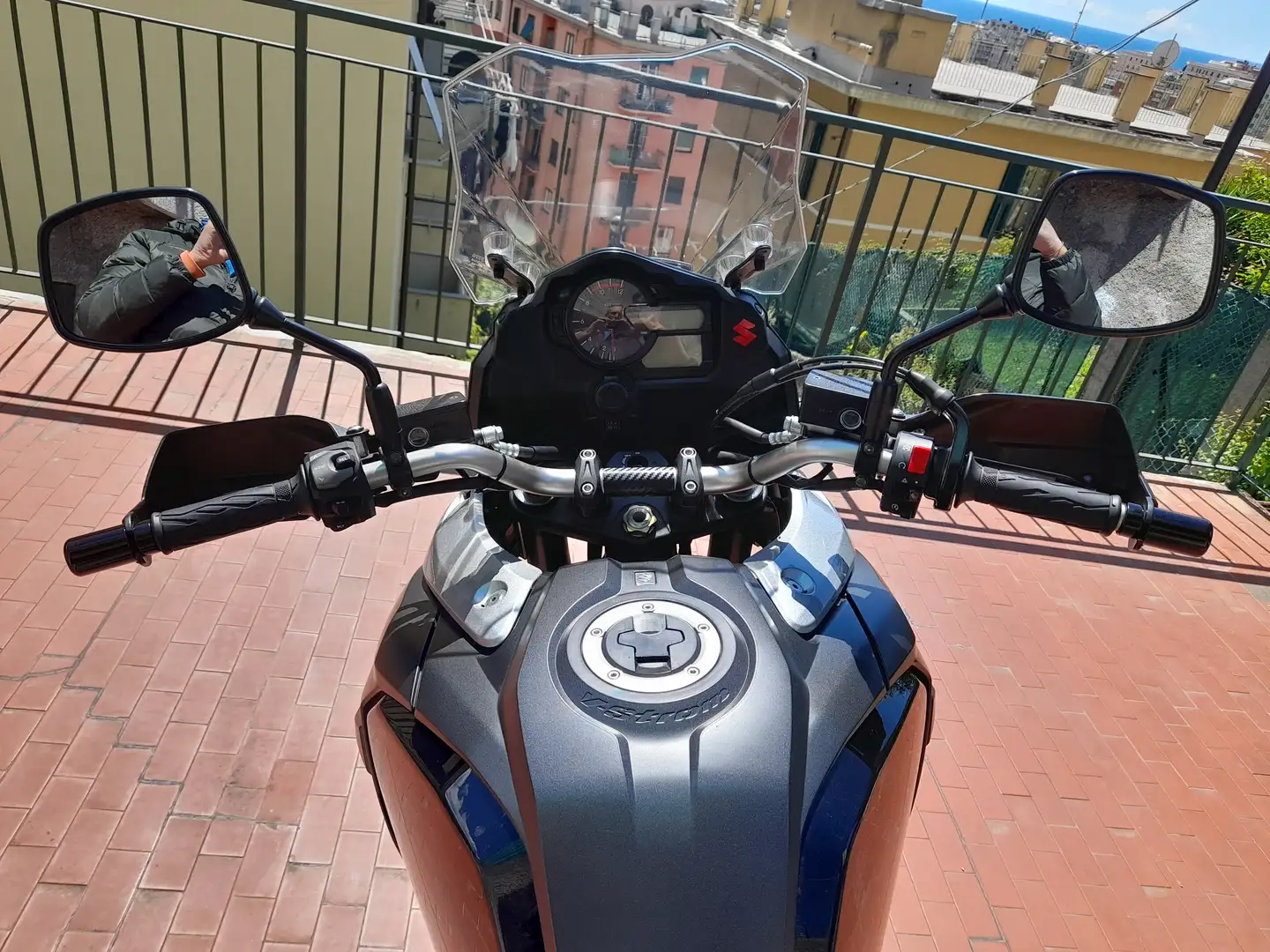 Suzuki V-Strom 1000 VSTROM 1000 XT - 2
