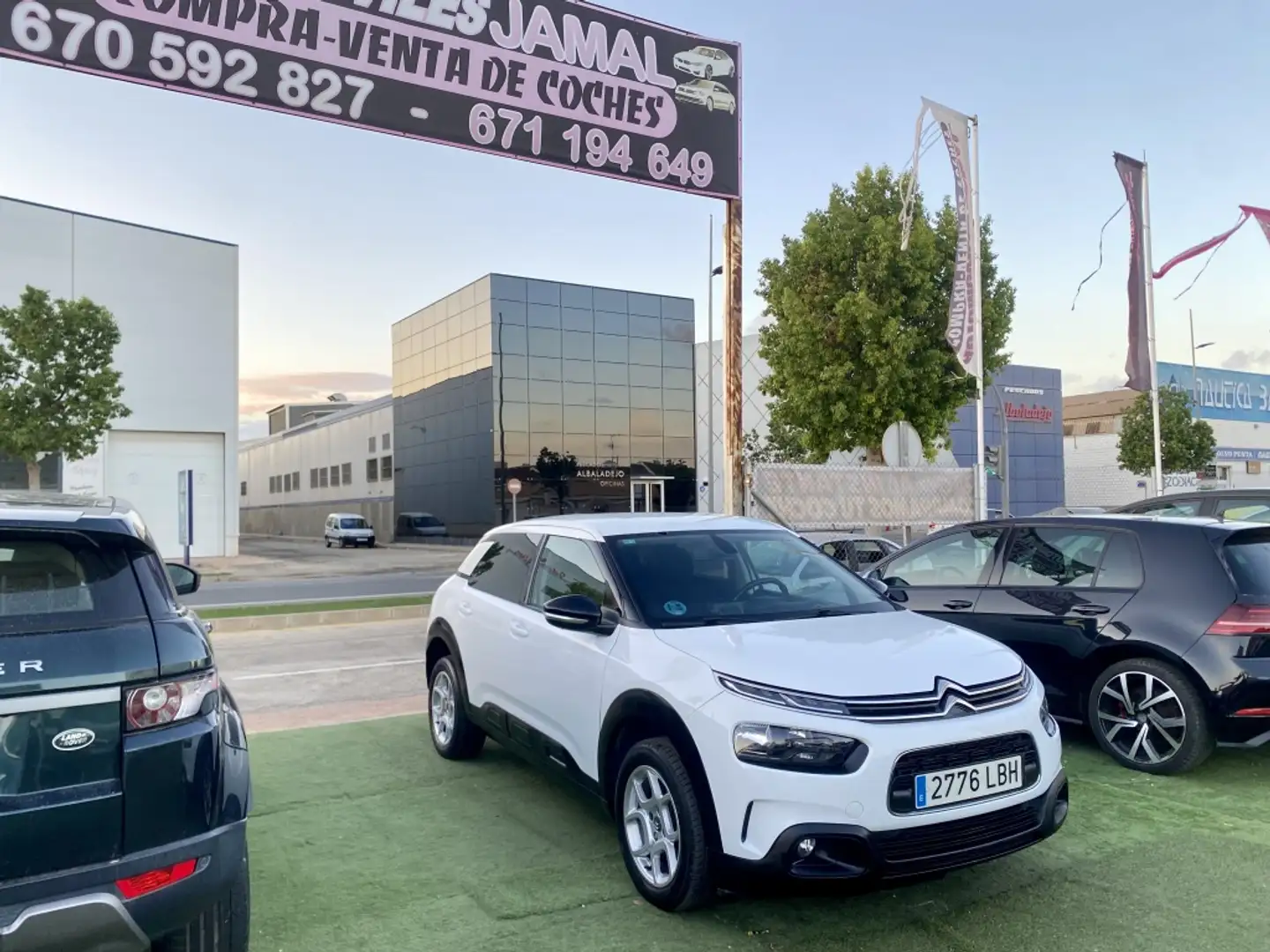 Citroen C4 Cactus 1.2 PureTech S&S Shine 130 Blanco - 1