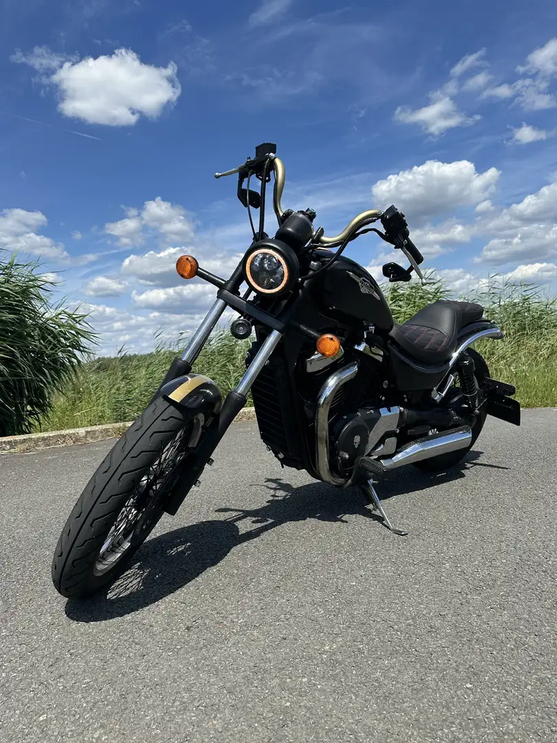 Suzuki Intruder C - 1