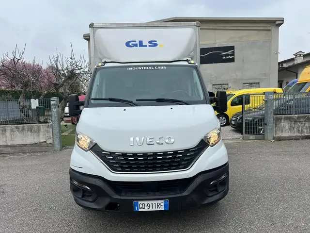 Iveco Daily Daily 35S12 2.3 HPT PL Cabinato
