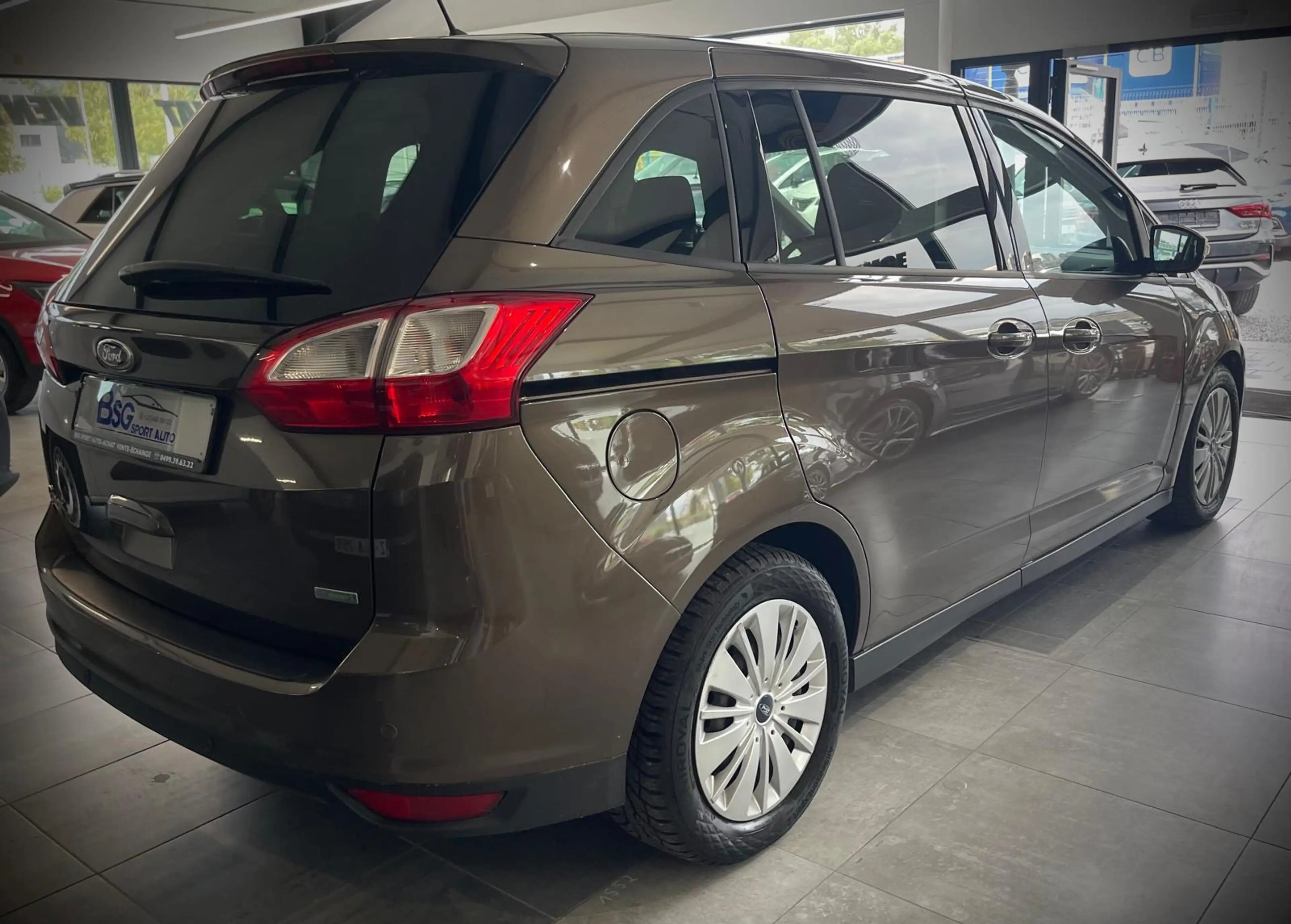 Ford Grand C-Max 1.0 EcoBoost Trend Start-Stop — photo 4
