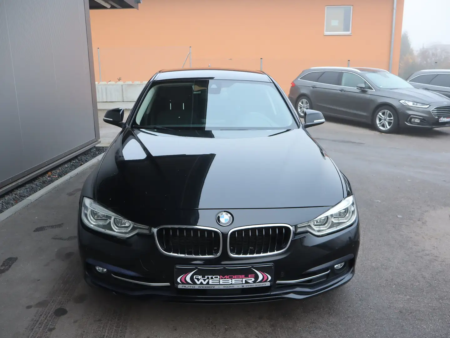 BMW 330 d Touring xDrive Sport-Aut. SPORT LINE *LED*AHK* Schwarz - 2