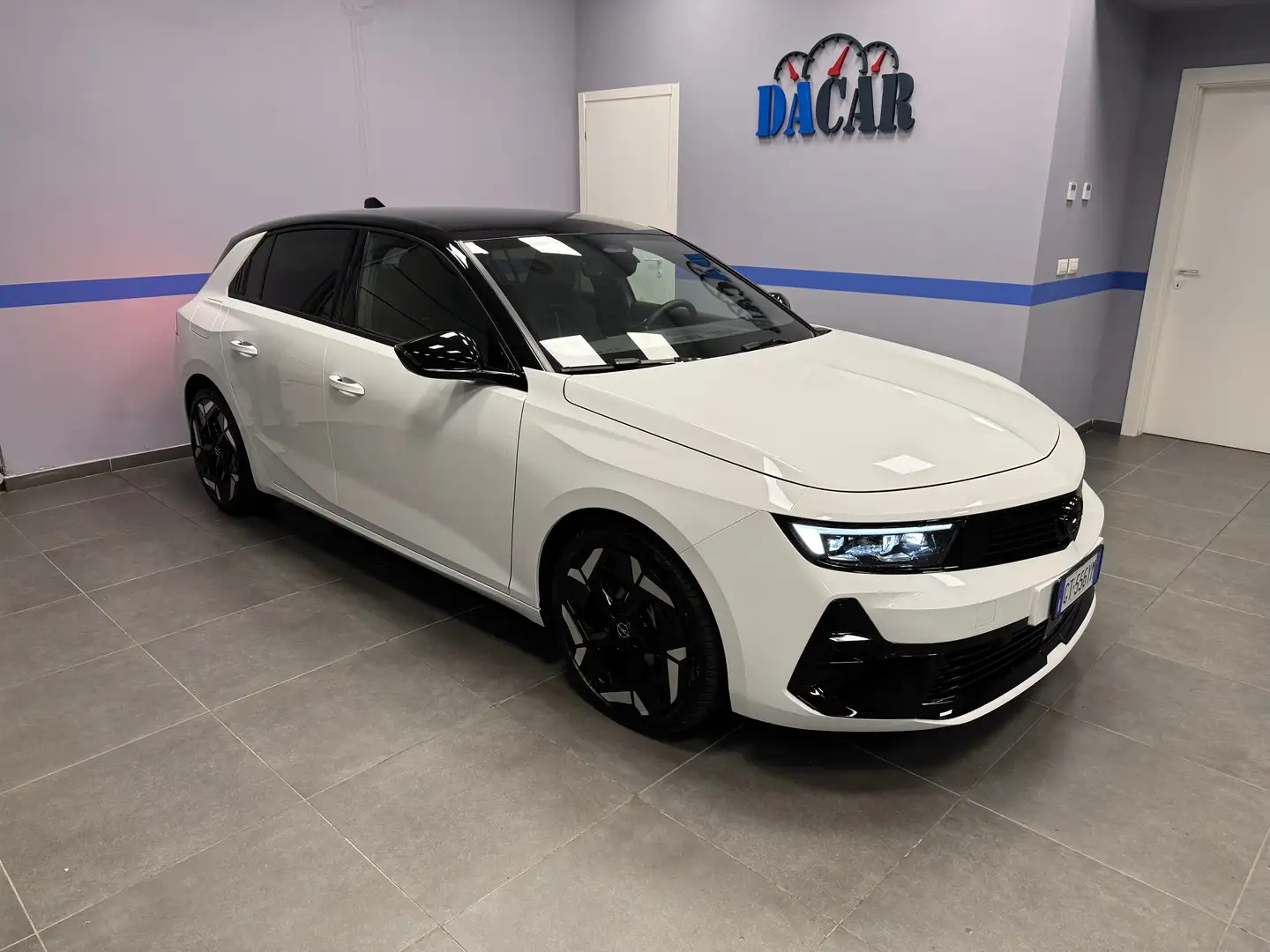 Opel Astra Astra 1.6 Phev GSE 180 CV + Elettrico 45 CV Bianco - 1