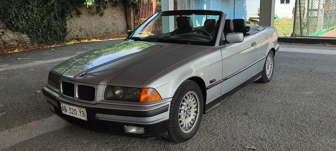 BMW 320i Cabrio, foto 4