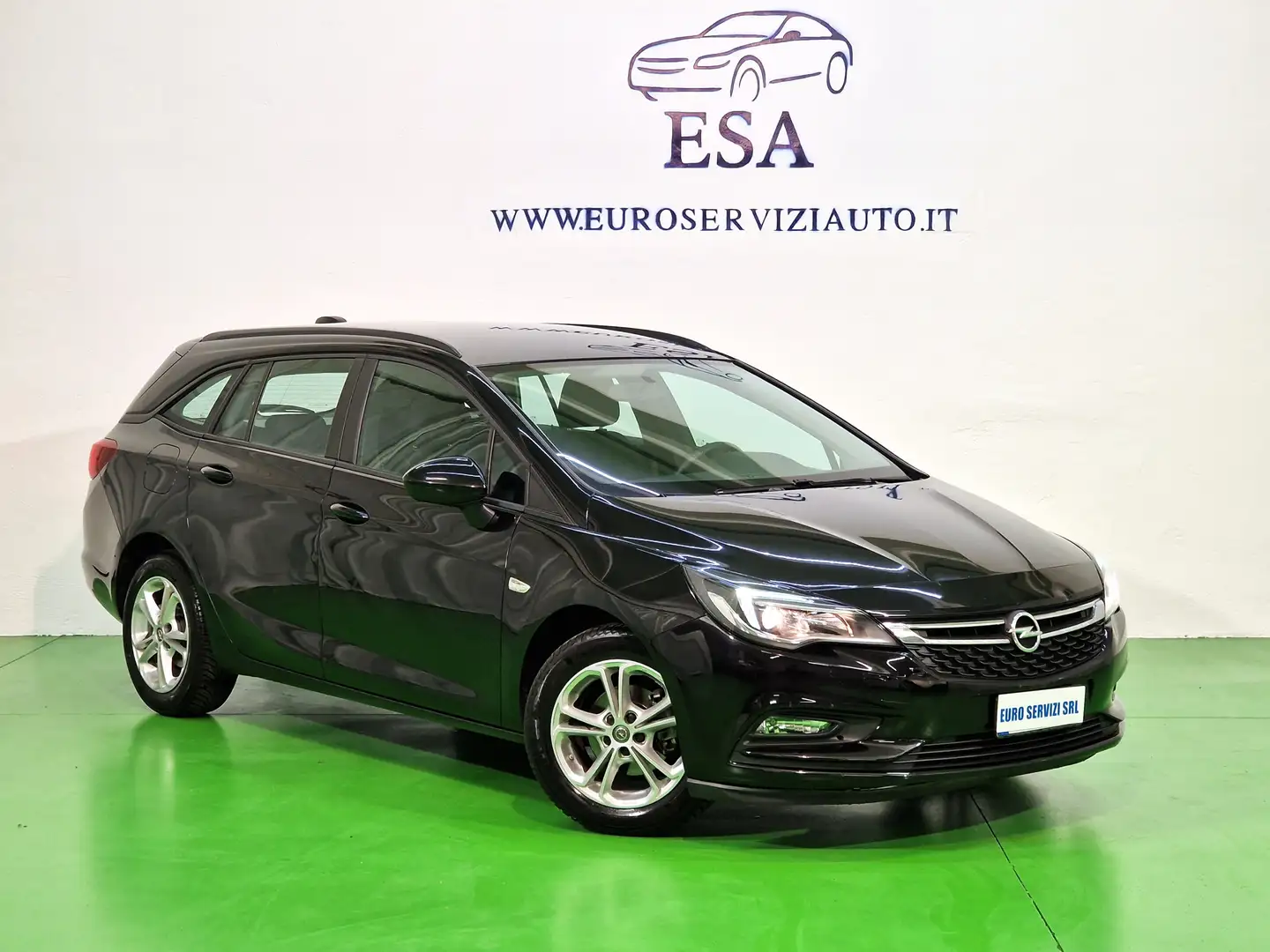 Opel Astra Astra V 2016 Sports Tourer  1.6 cdti Elective s Schwarz - 1
