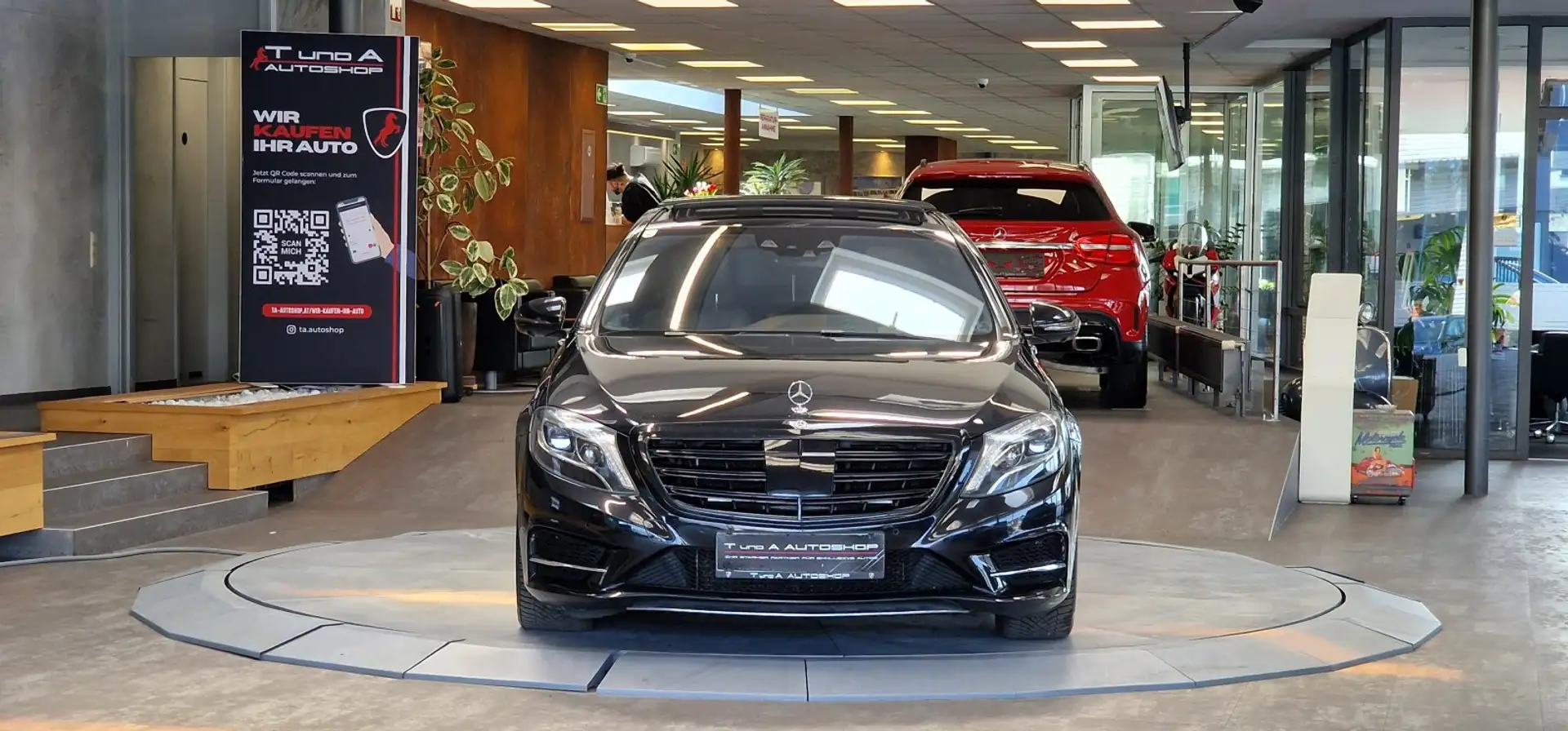 Mercedes-Benz S 350 d 4Matic AMG-Paket Aut. *Pano*Head-up*360°* Schwarz - 2