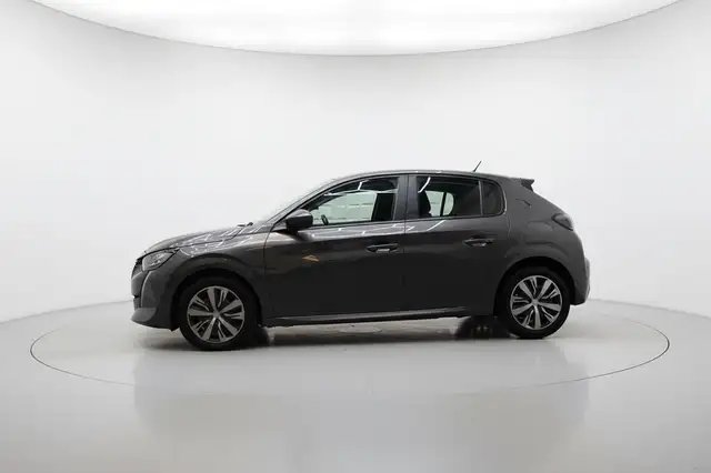 Peugeot 208 view 4