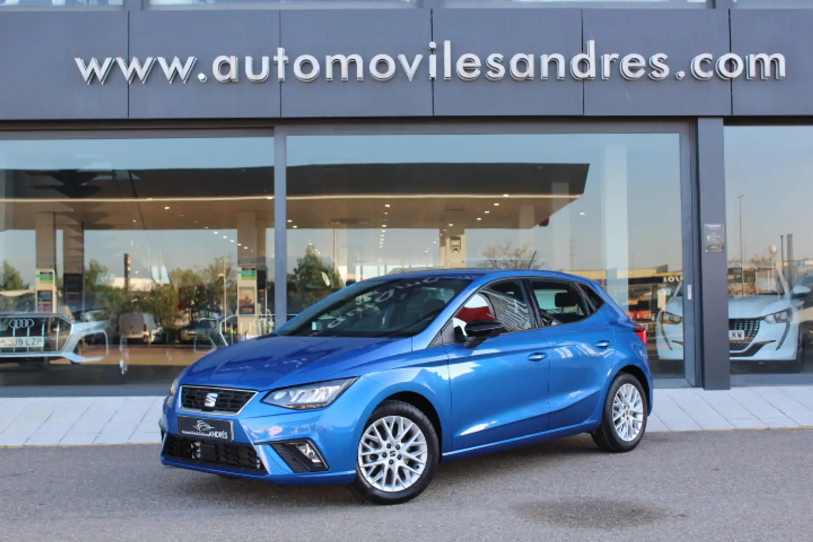 SEAT Ibiza 1.0 TSI S&S FR XS 110 Bleu - 1