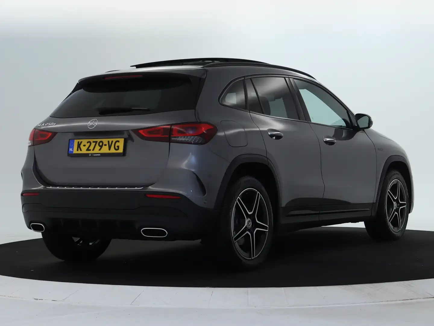 Mercedes-Benz GLA 250 e Business Solution AMG Nightpakket | Panoramadak Grijs - 2