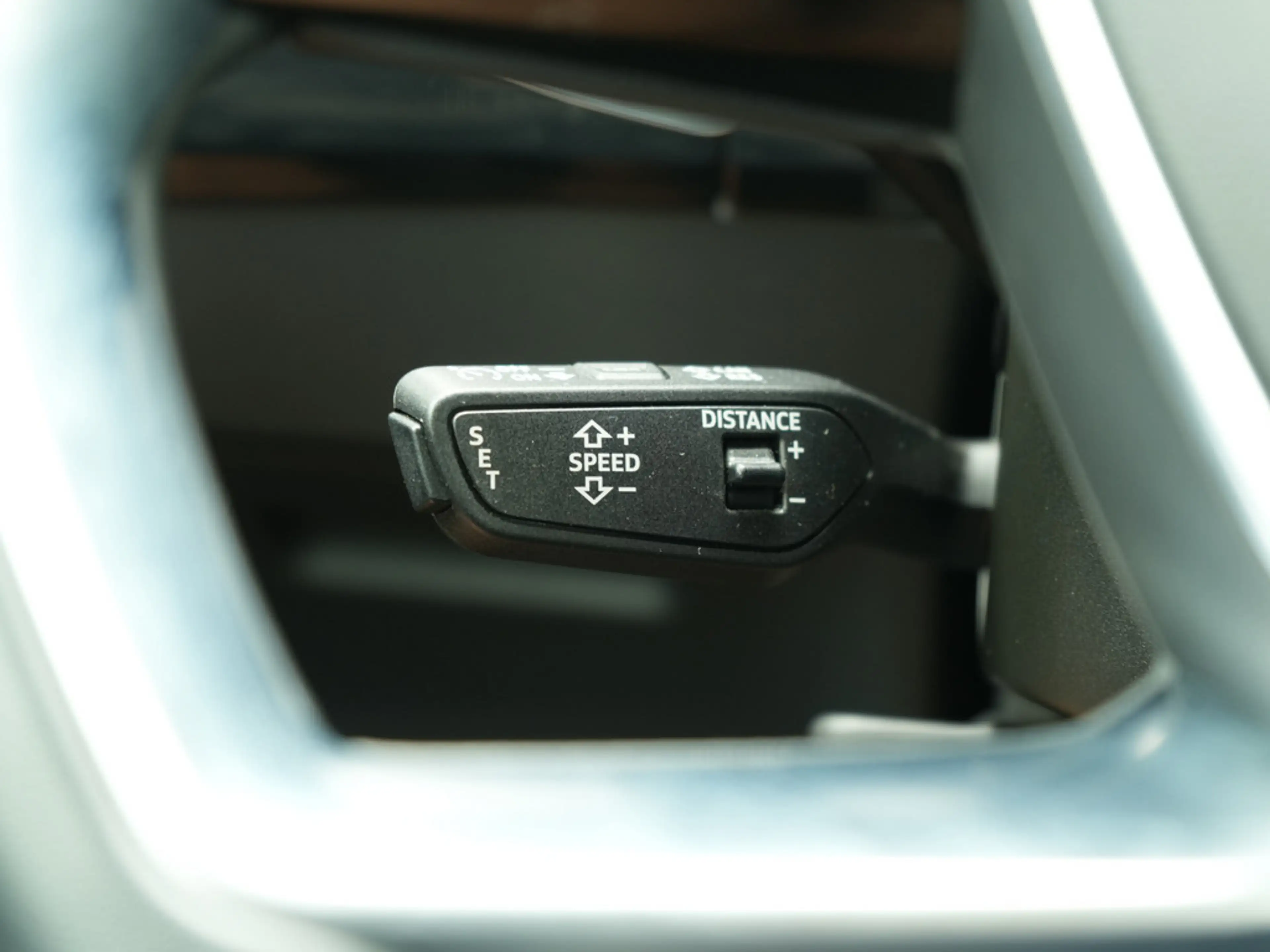 Audi Q8 e-tron S line PANO MATRIX AHK ACC B&O LUFT — photo 11