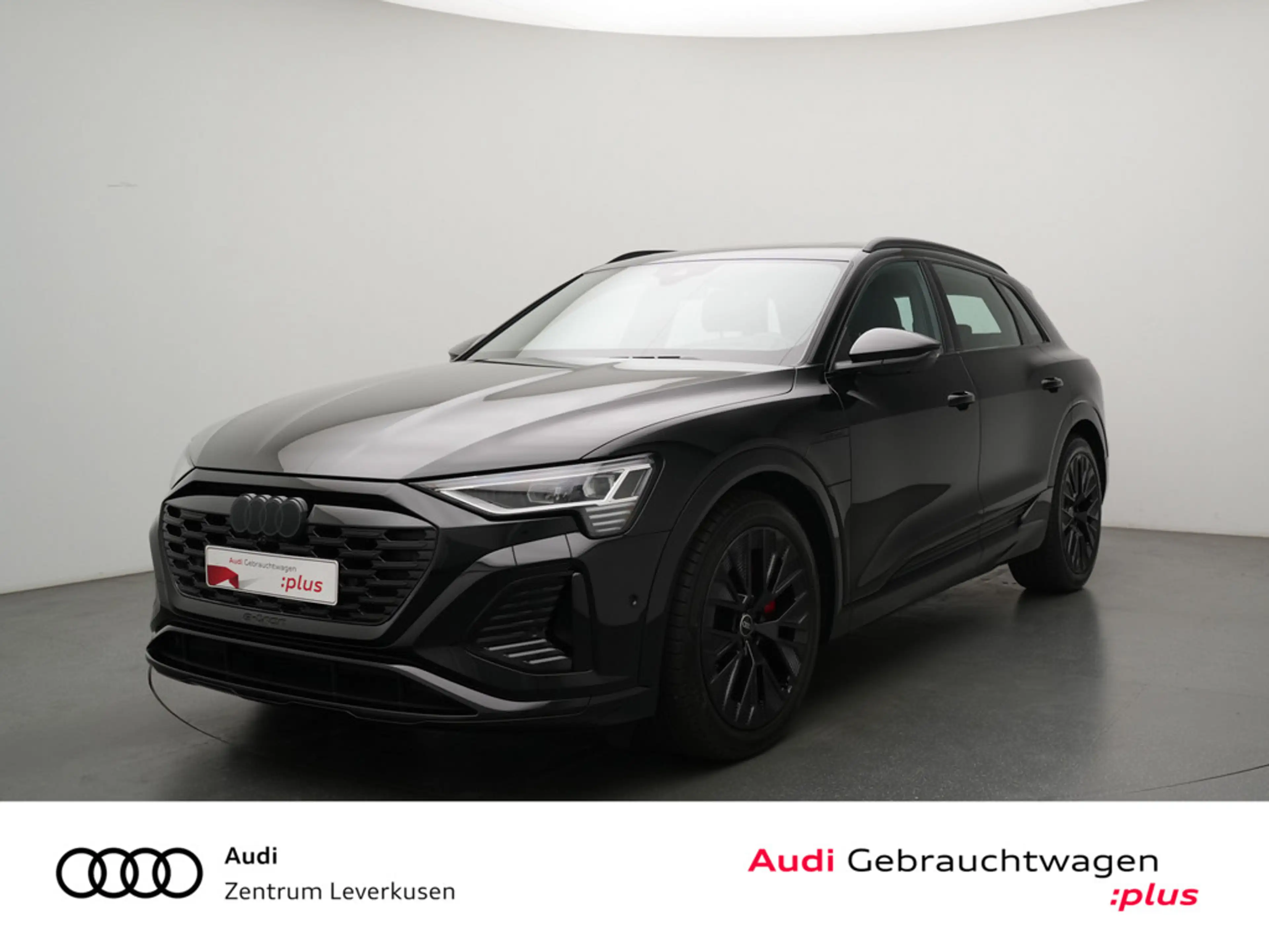 Audi Q8 e-tron S line PANO MATRIX AHK ACC B&O LUFT