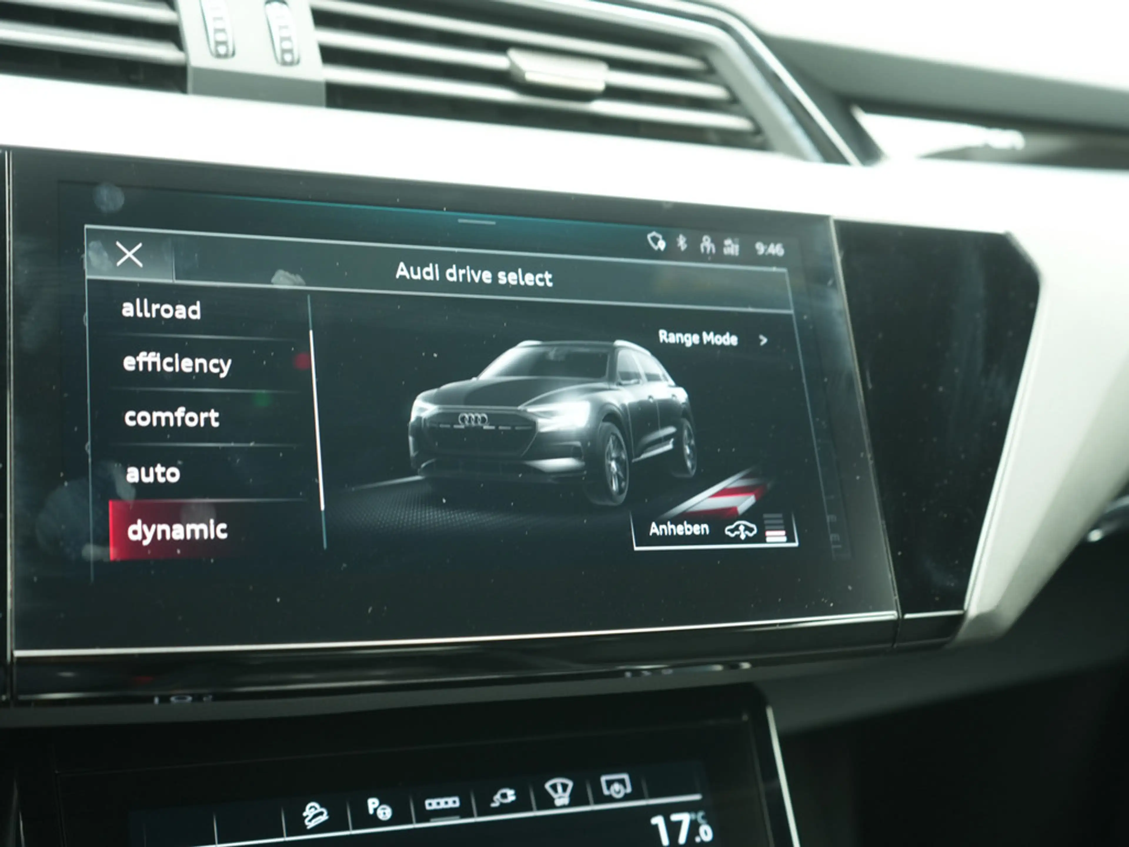 Audi Q8 e-tron S line PANO MATRIX AHK ACC B&O LUFT — photo 14