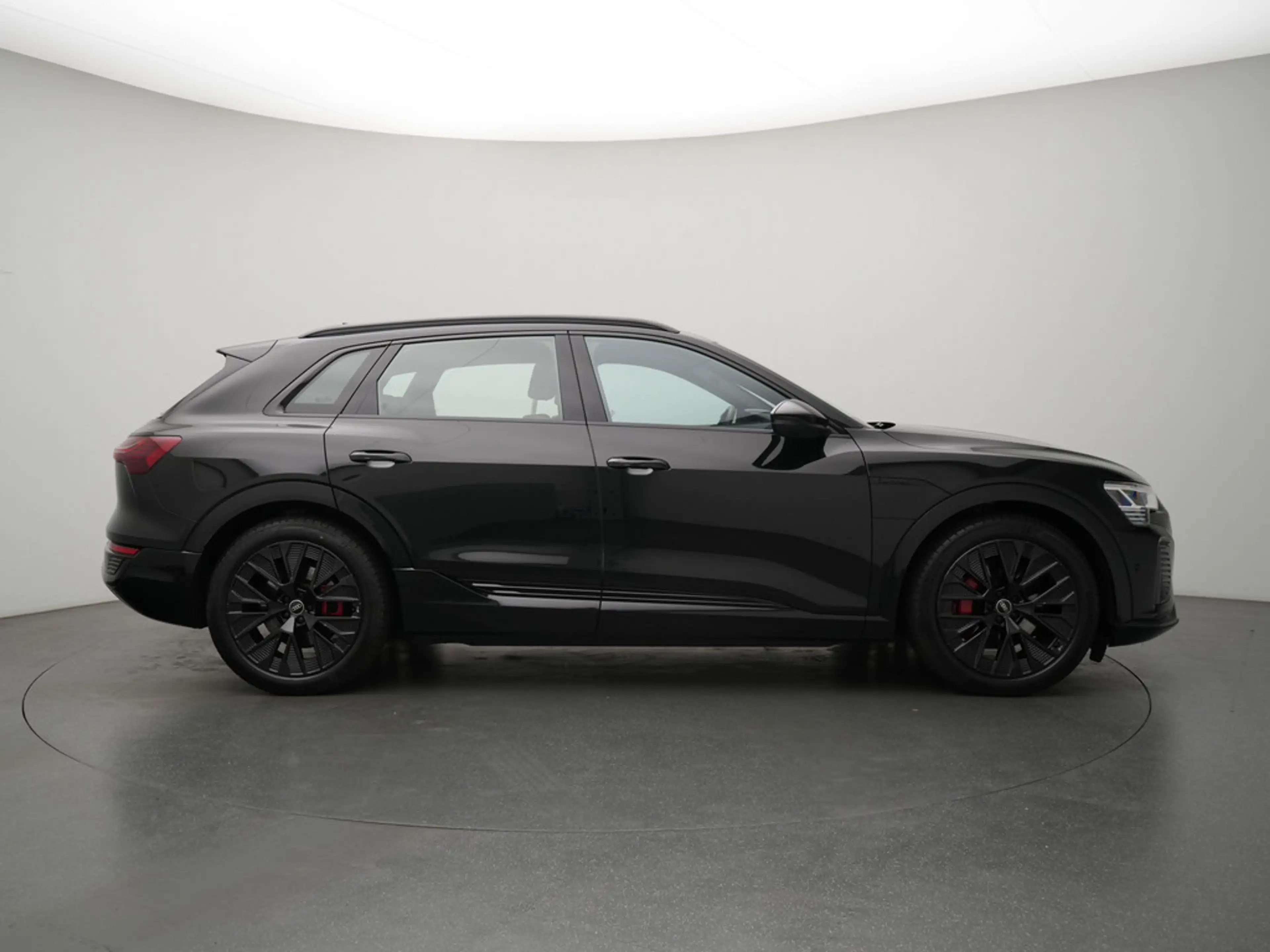 Audi Q8 e-tron S line PANO MATRIX AHK ACC B&O LUFT — photo 3
