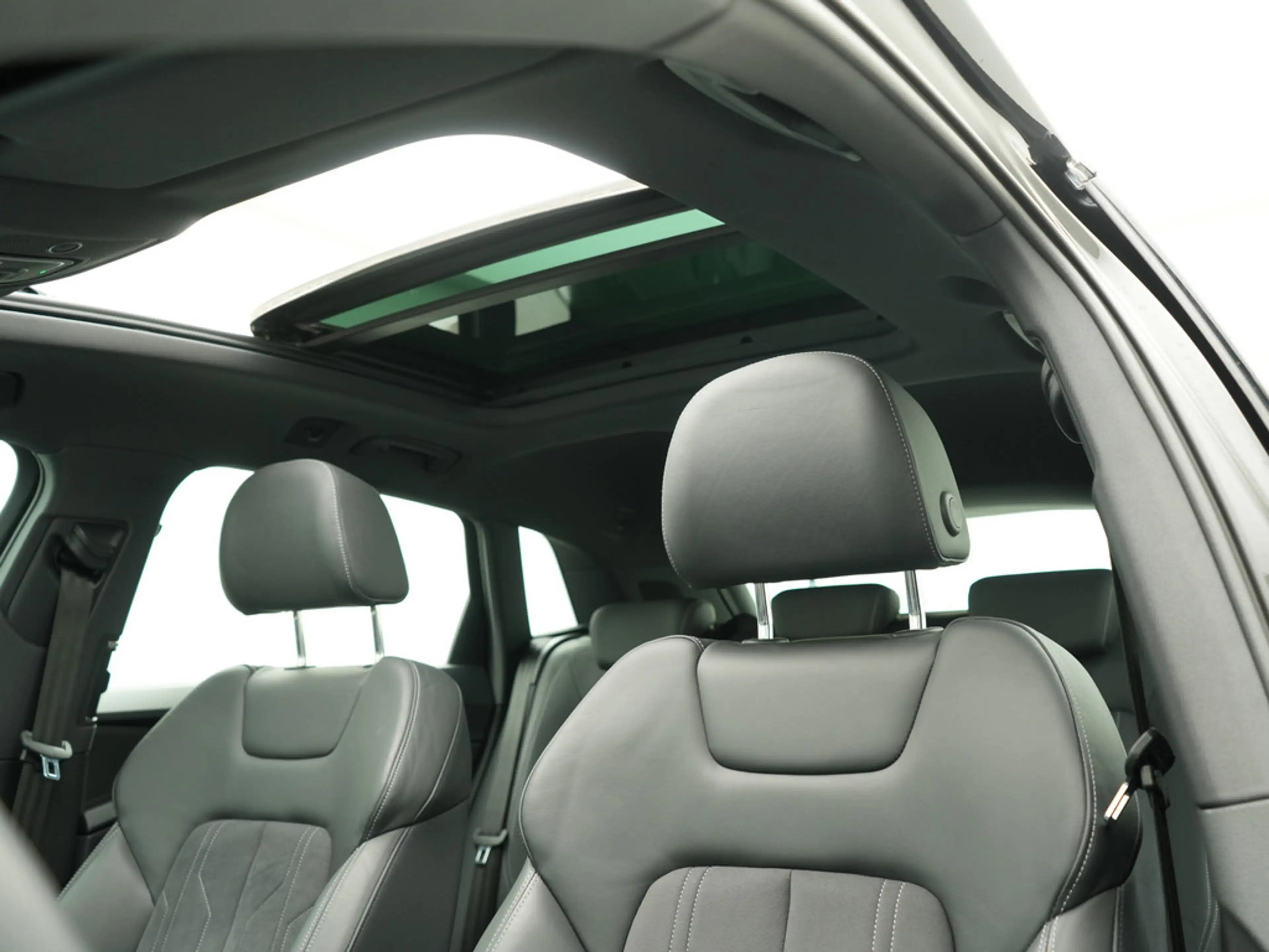 Audi Q8 e-tron S line PANO MATRIX AHK ACC B&O LUFT — photo 4
