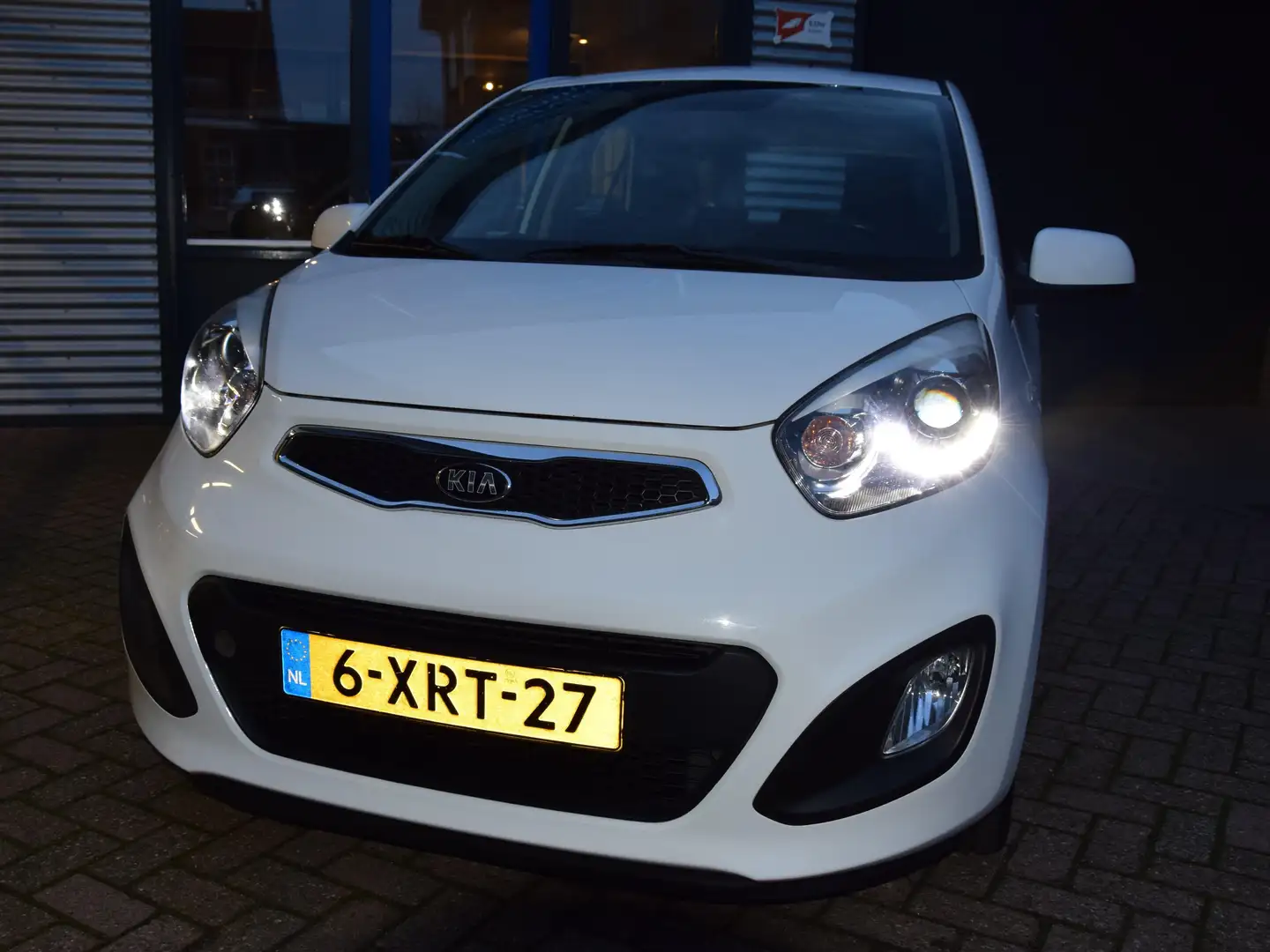 Kia Picanto 1.0 CVVT BusinessL. Biały - 2