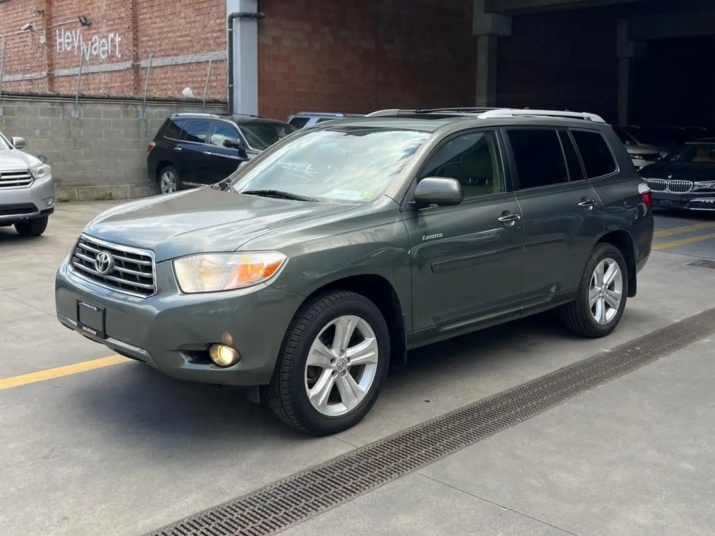 Toyota Highlander LIMITED-FULL-4WD-ONLY FOR EXPORT OUT OF EUROPE Vert - 1