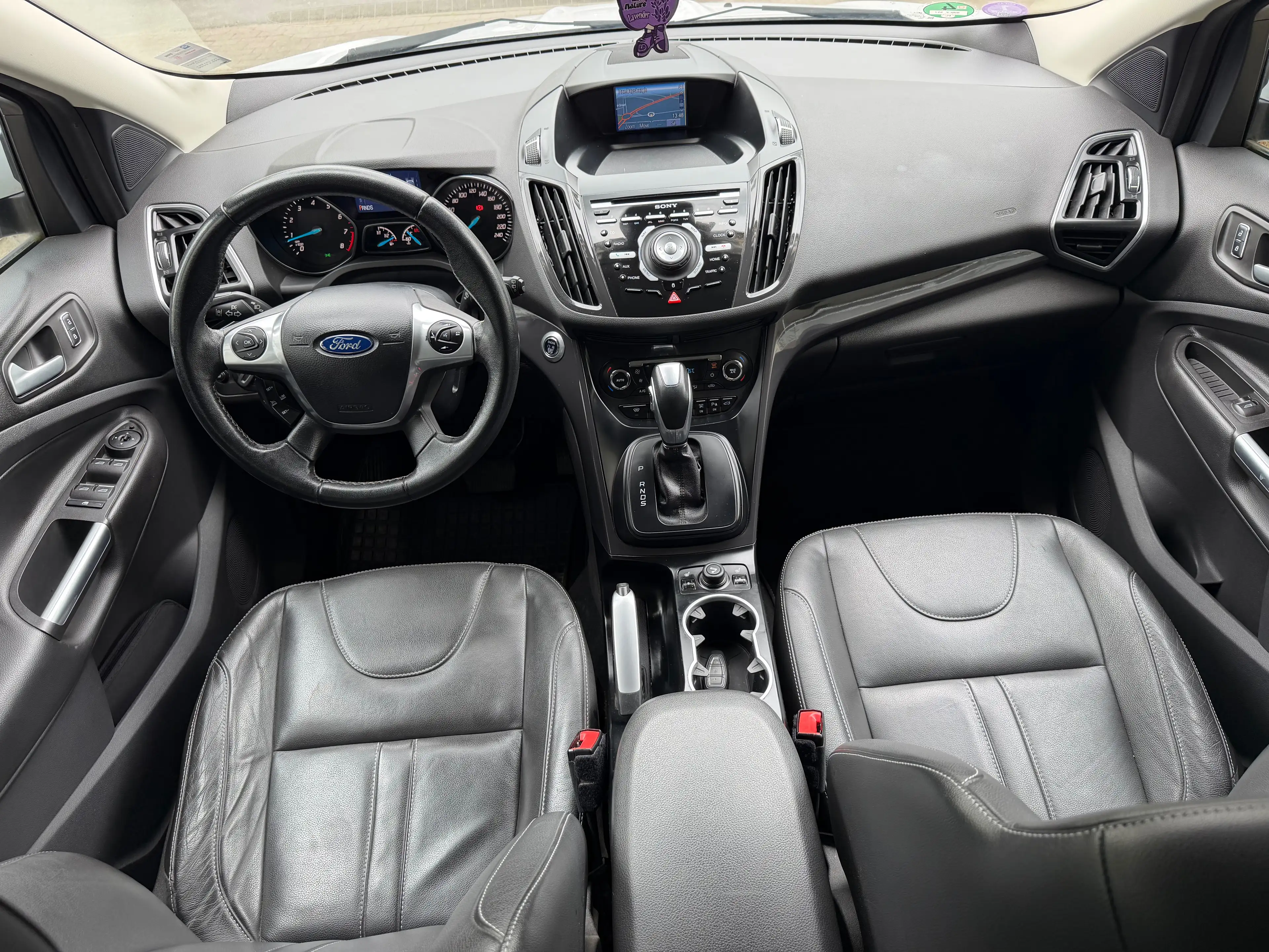Ford Kuga Kuga 1.5 Titanium / automatique / Cuir / Gps …. — photo 11