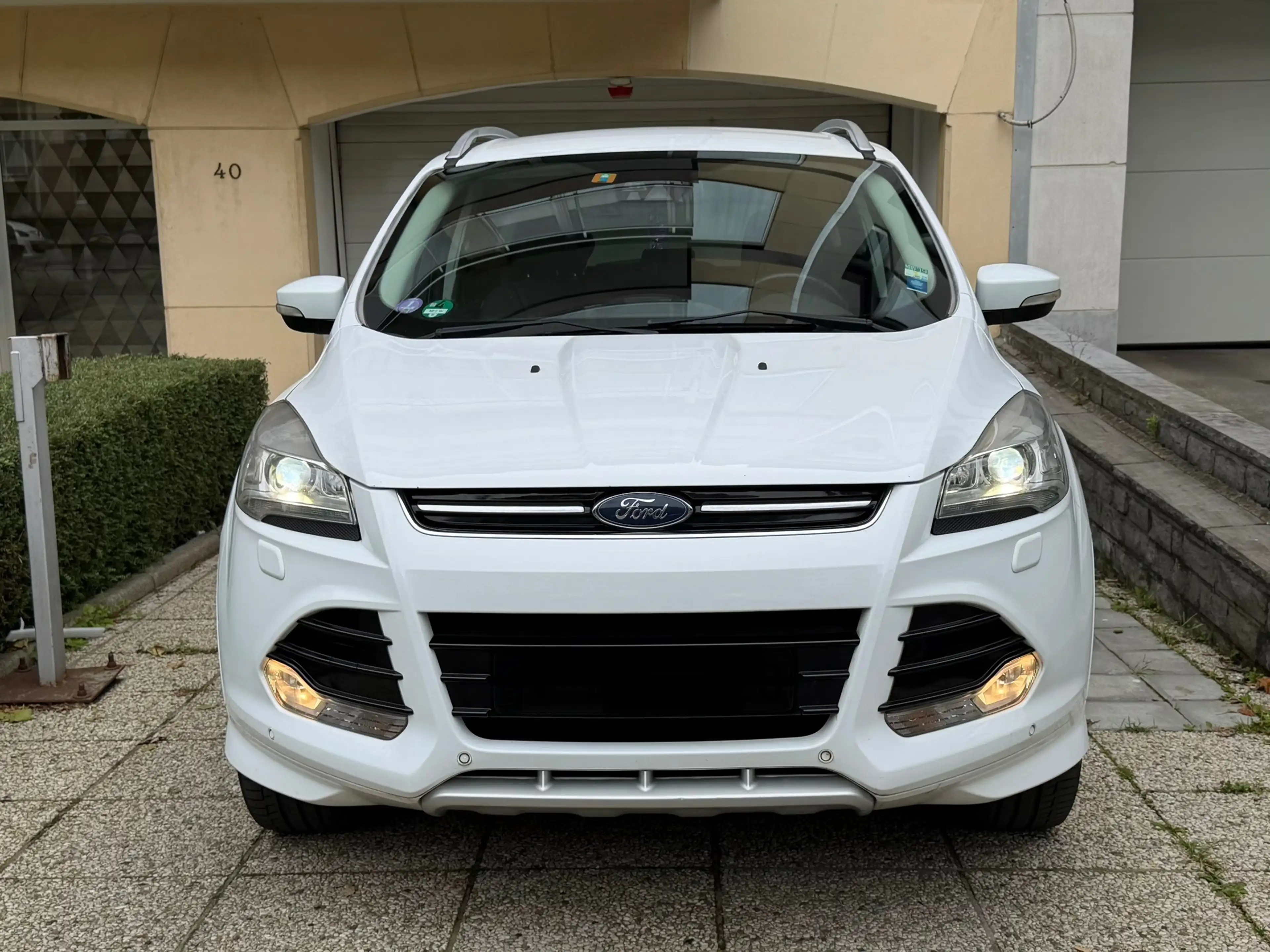 Ford Kuga Kuga 1.5 Titanium / automatique / Cuir / Gps …. — photo 2