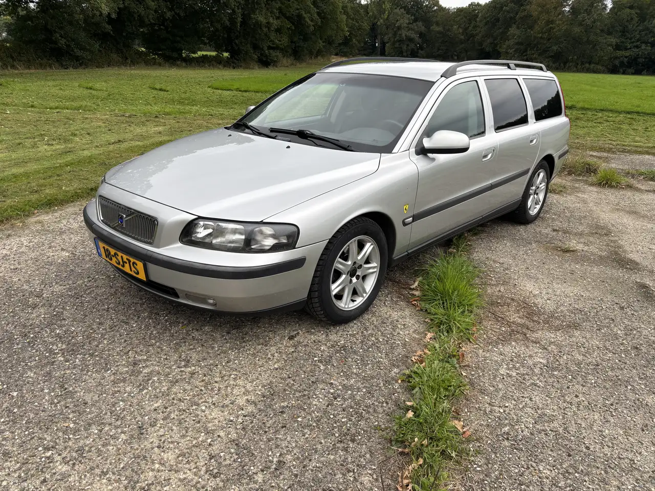 Volvo V70 2.4 T, foto 1