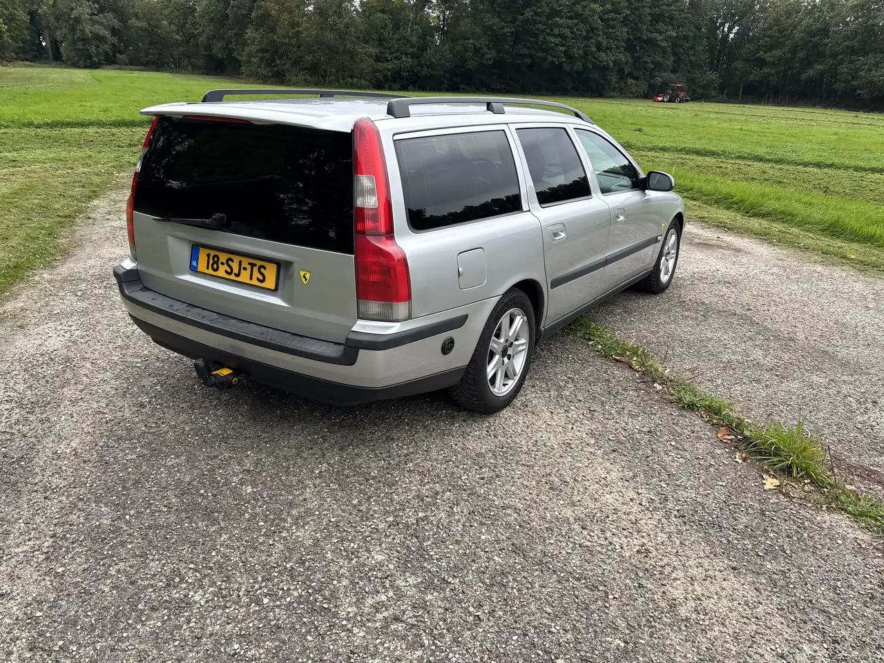 Volvo V70 2.4 T, foto 2