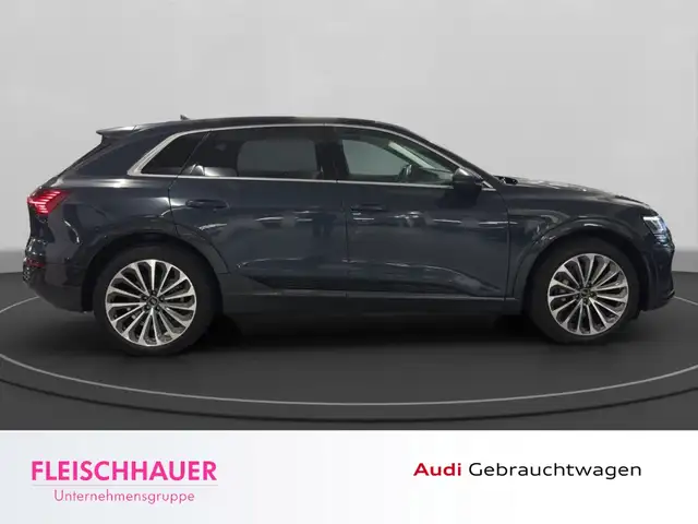 Audi Q8 E-Tron view 8