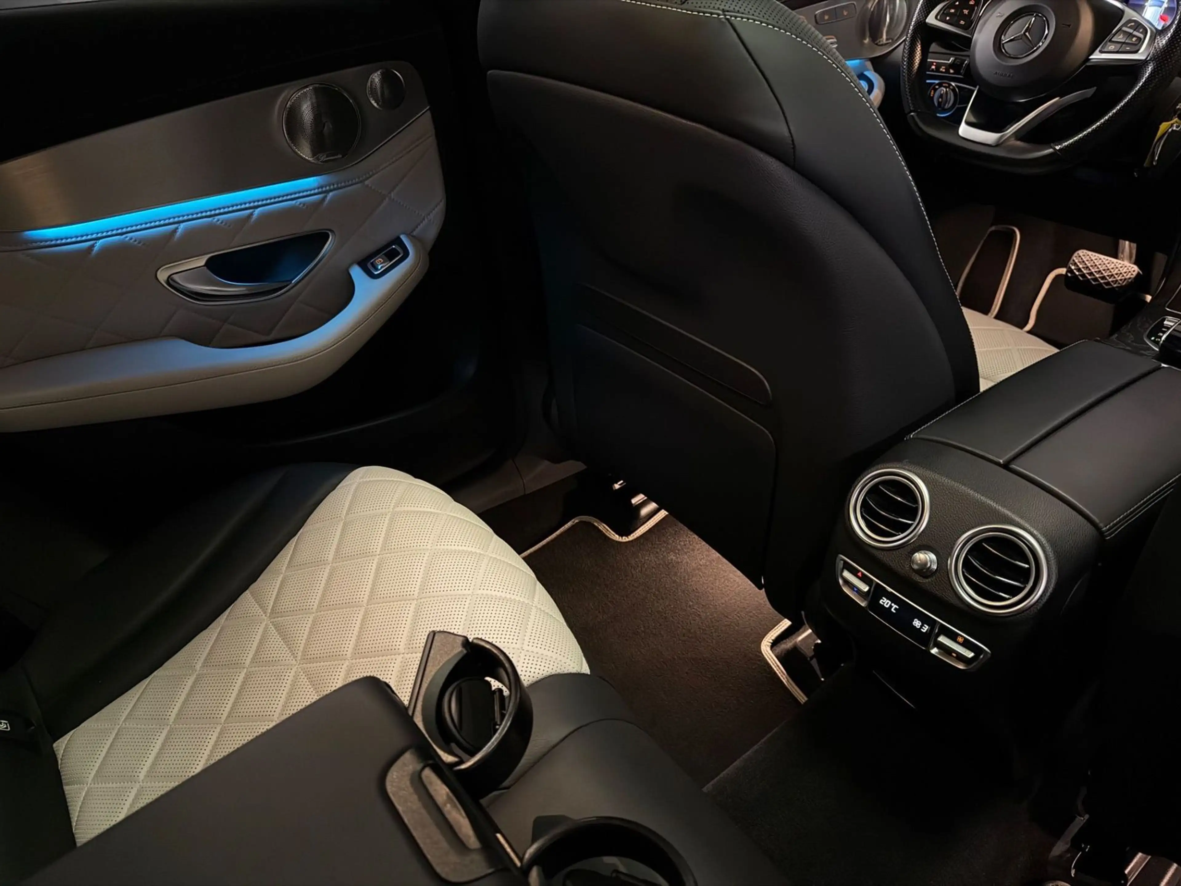 Mercedes-Benz GLC 350 AMG 4M PANO DESIGNO AIRMATIC BURMESTER — photo 15