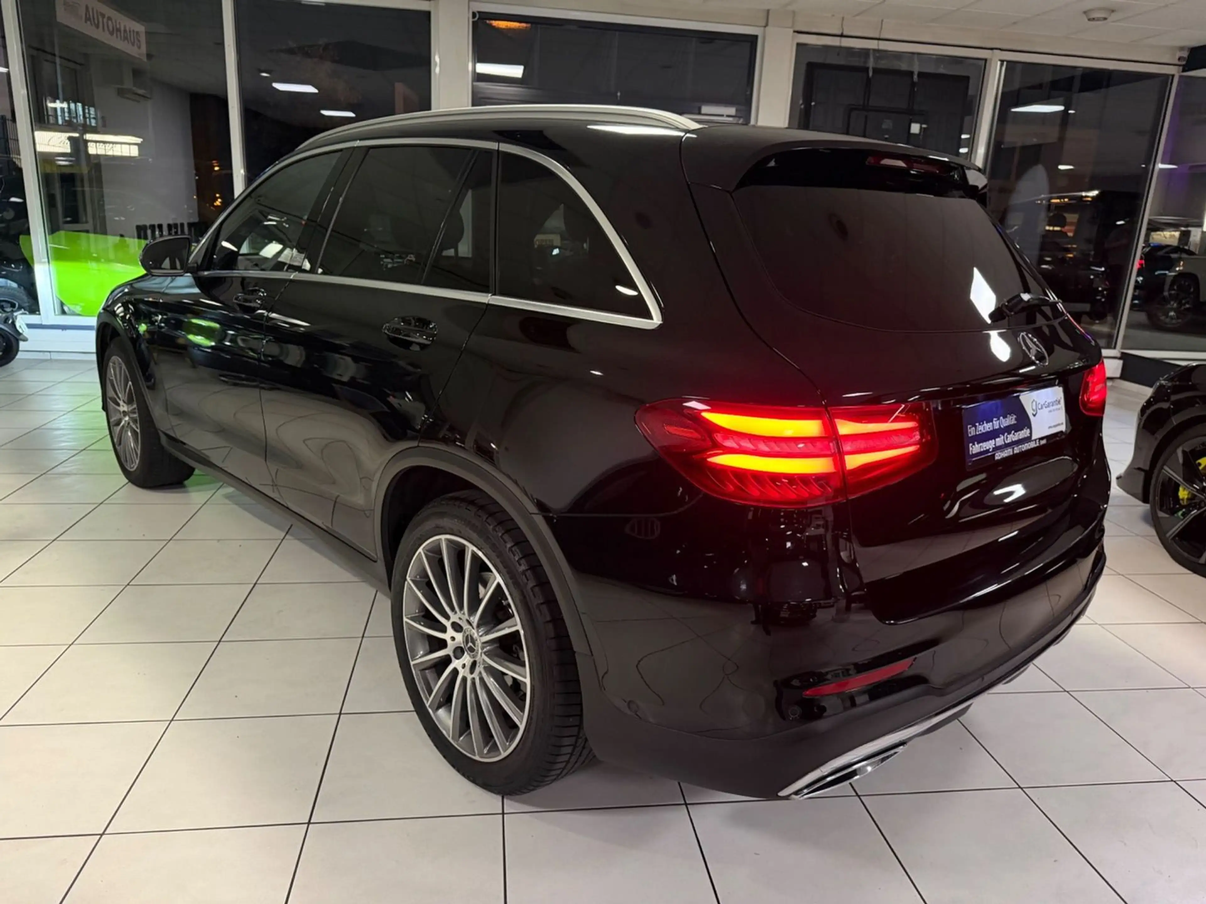 Mercedes-Benz GLC 350 AMG 4M PANO DESIGNO AIRMATIC BURMESTER — photo 7