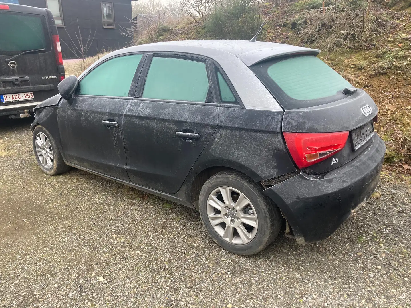 Audi A1 Sportback 1.6 TDi Zwart - 2
