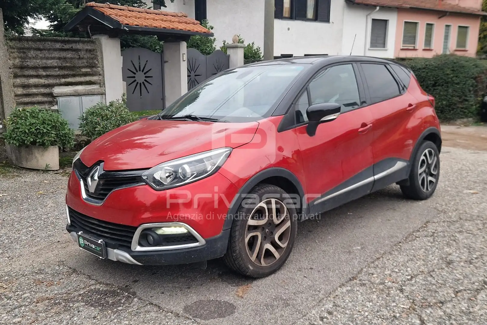 Renault Captur Captur 1.5 dCi 8V 90 CV Start&Stop Excite Rood - 1